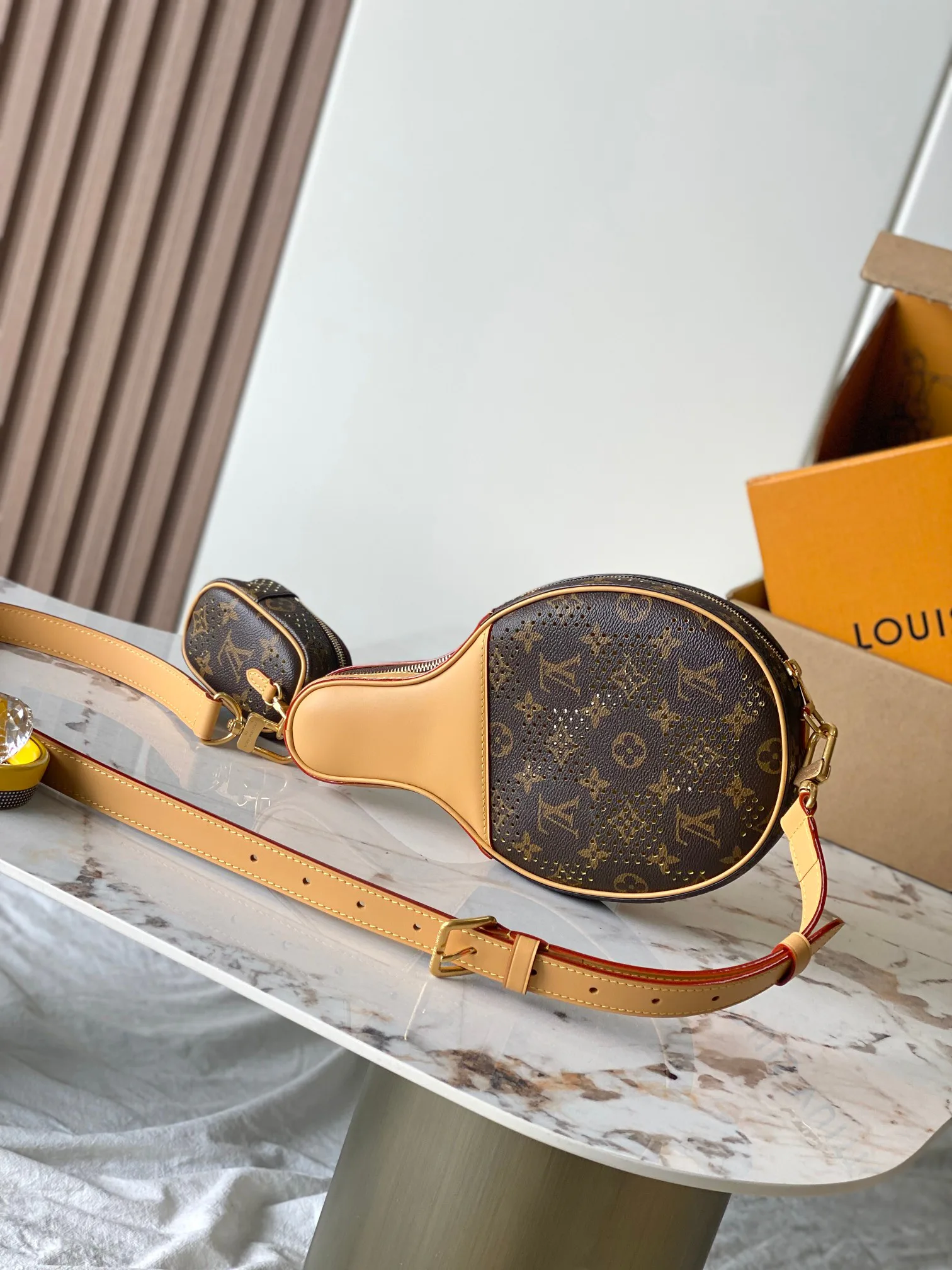 Классические Сумки Женские Louis Vuitton 17303182