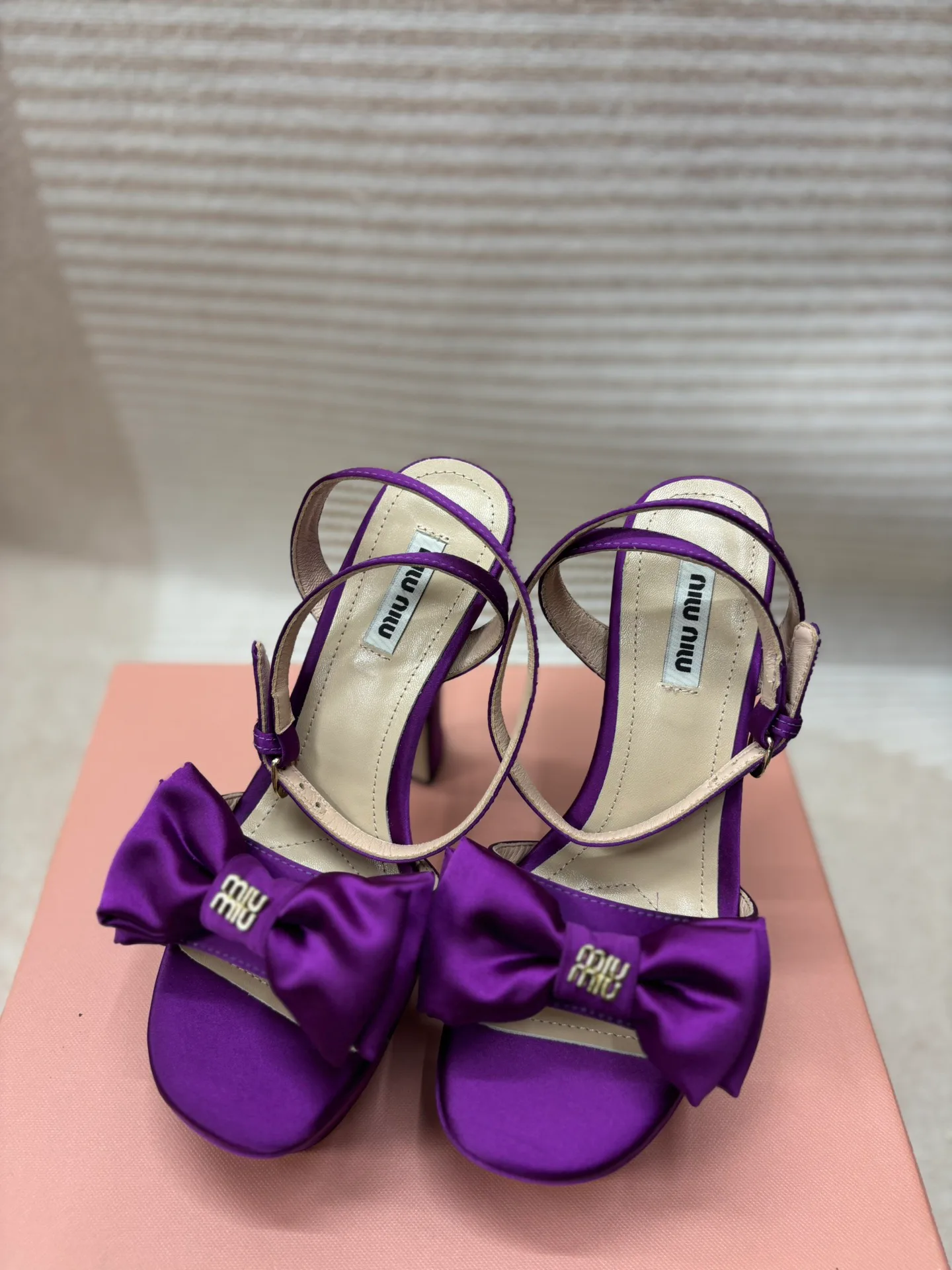Босоножки Женские Miu Miu 26209