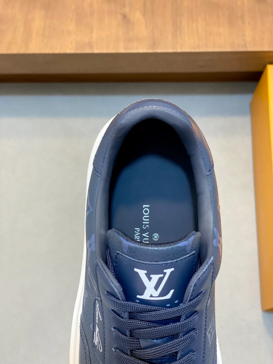 Кроссовки Мужские Louis Vuitton 1319114