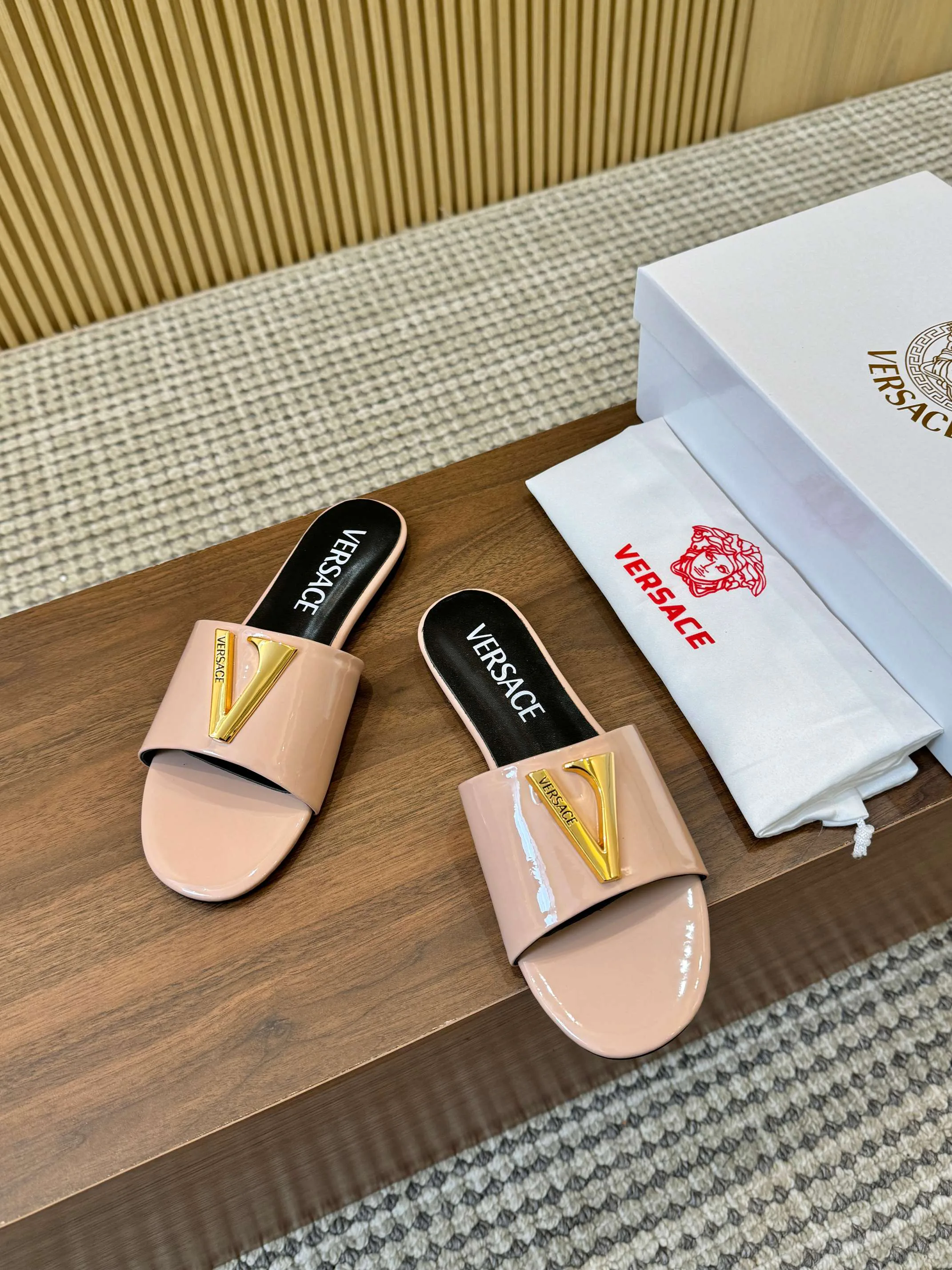 Сандалии Женские Versace 11705801