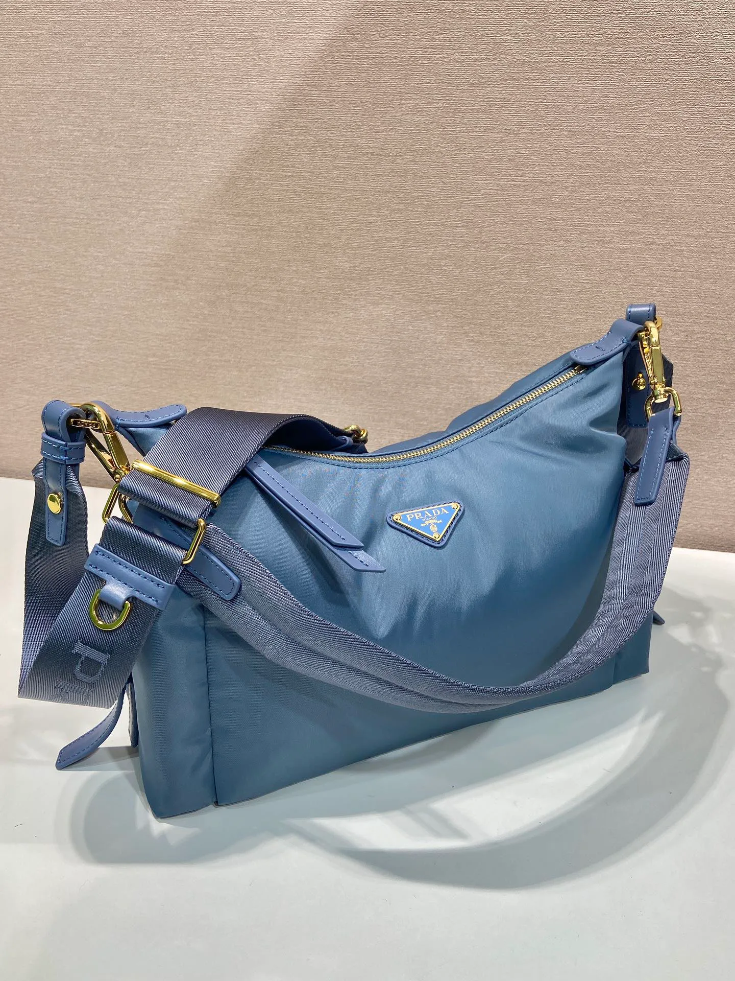 Сумки На Ремне Женские Prada 12874264