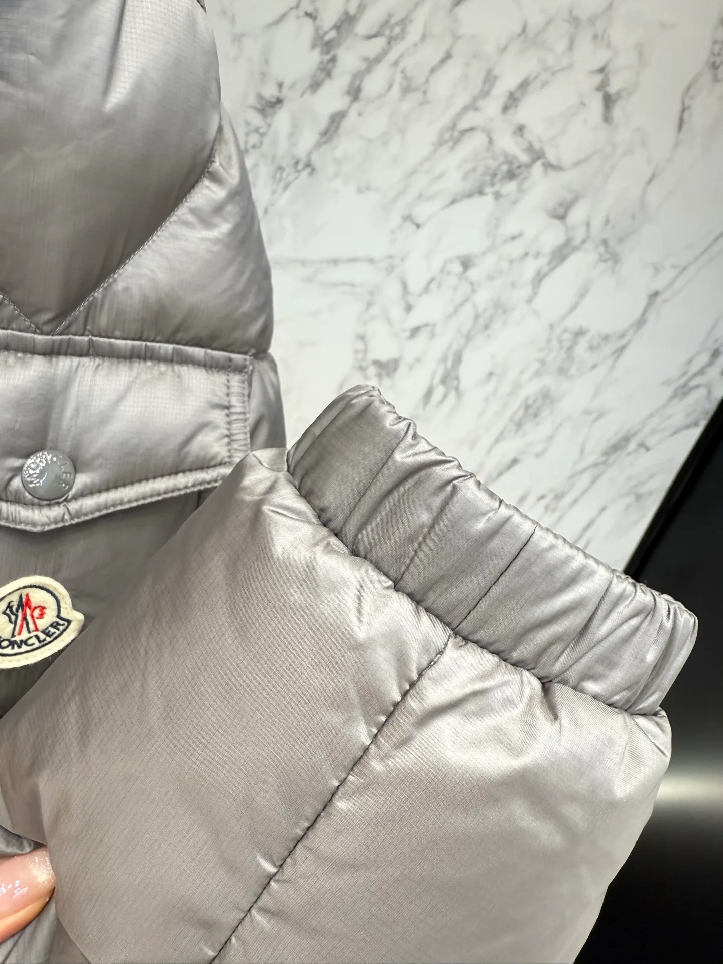 Куртки И Пуховики Мужские Moncler 18214545