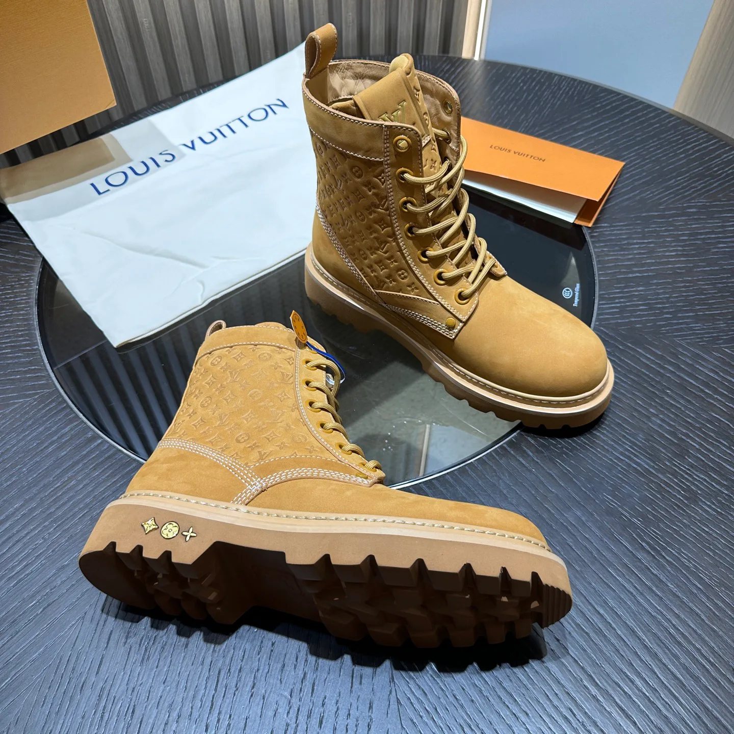Ботинки Мужские Louis Vuitton 19033174