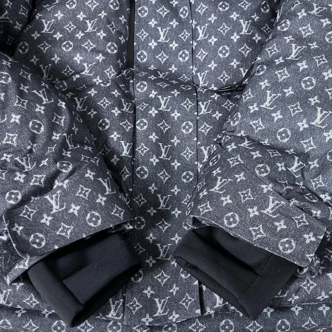 Куртки И Пуховики Женские Louis Vuitton 4498607