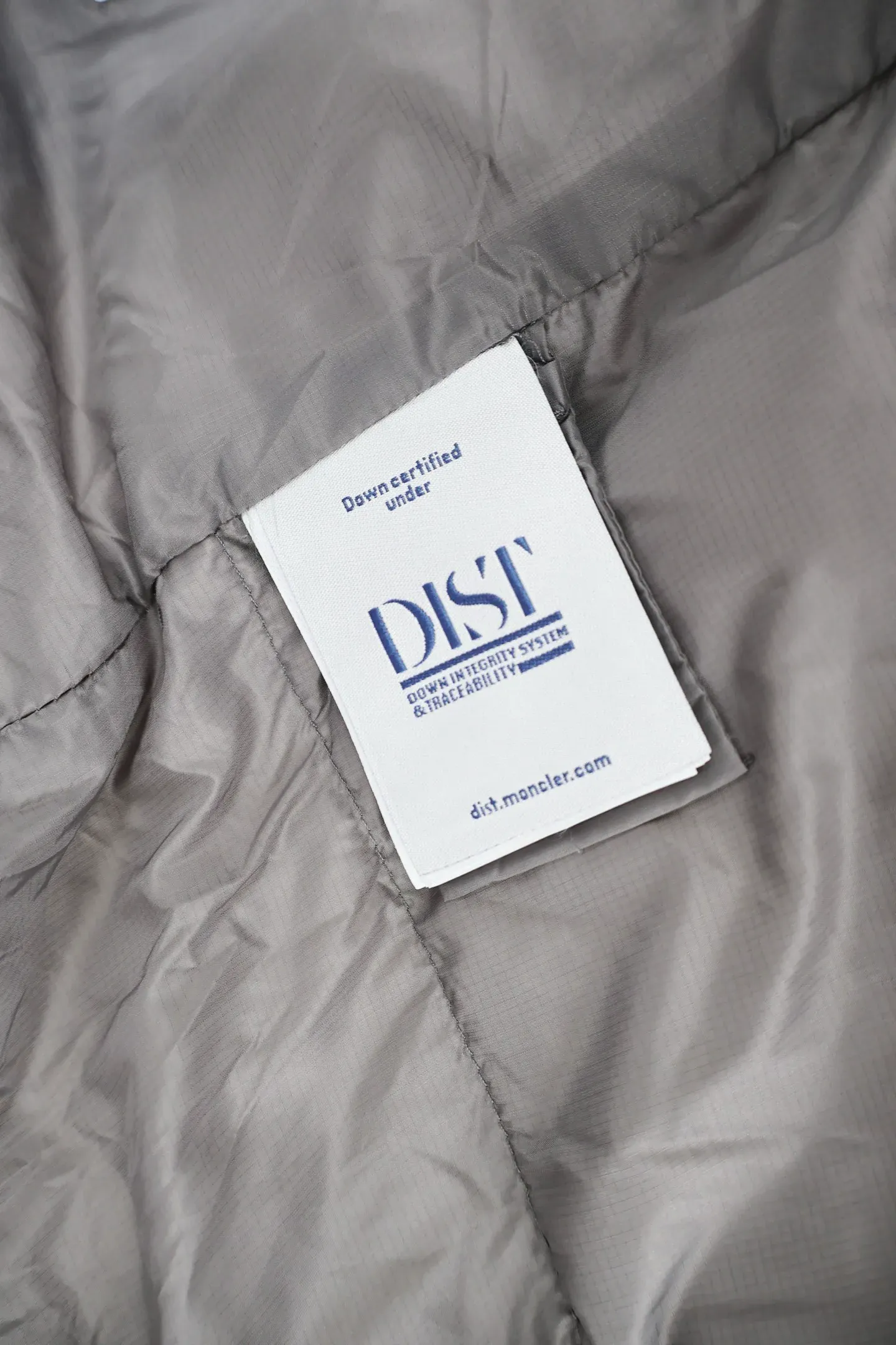 Куртки И Пуховики Мужские Moncler 380417