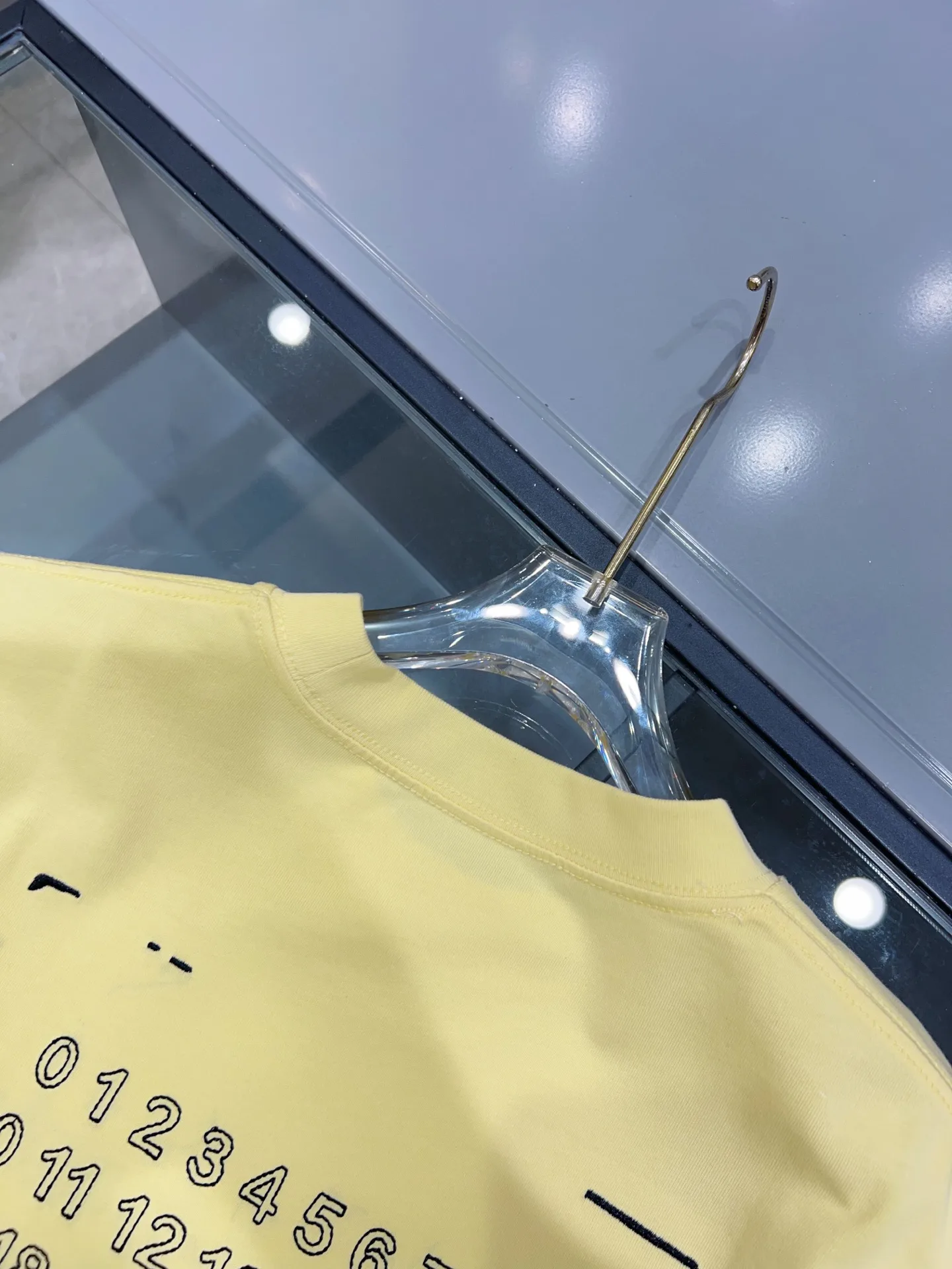 Футболки Женские Maison Margiela 13083413