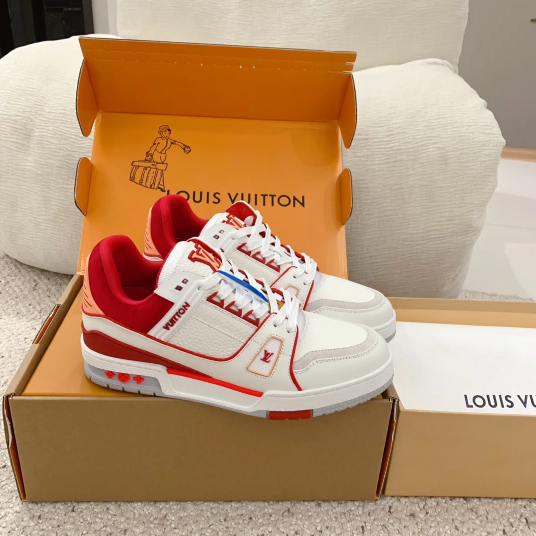 Кроссовки Женские Louis Vuitton 10290641