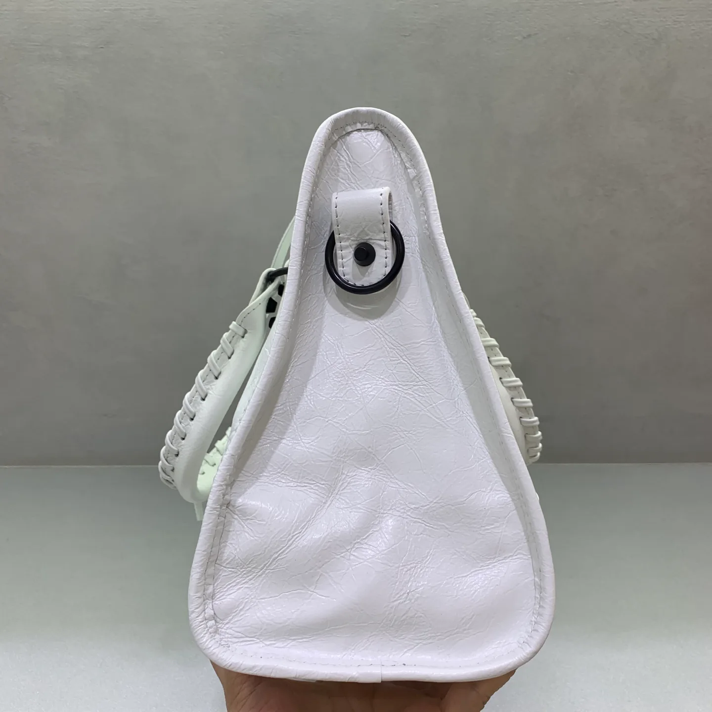 Сумки На Ремне Женские Balenciaga 821837