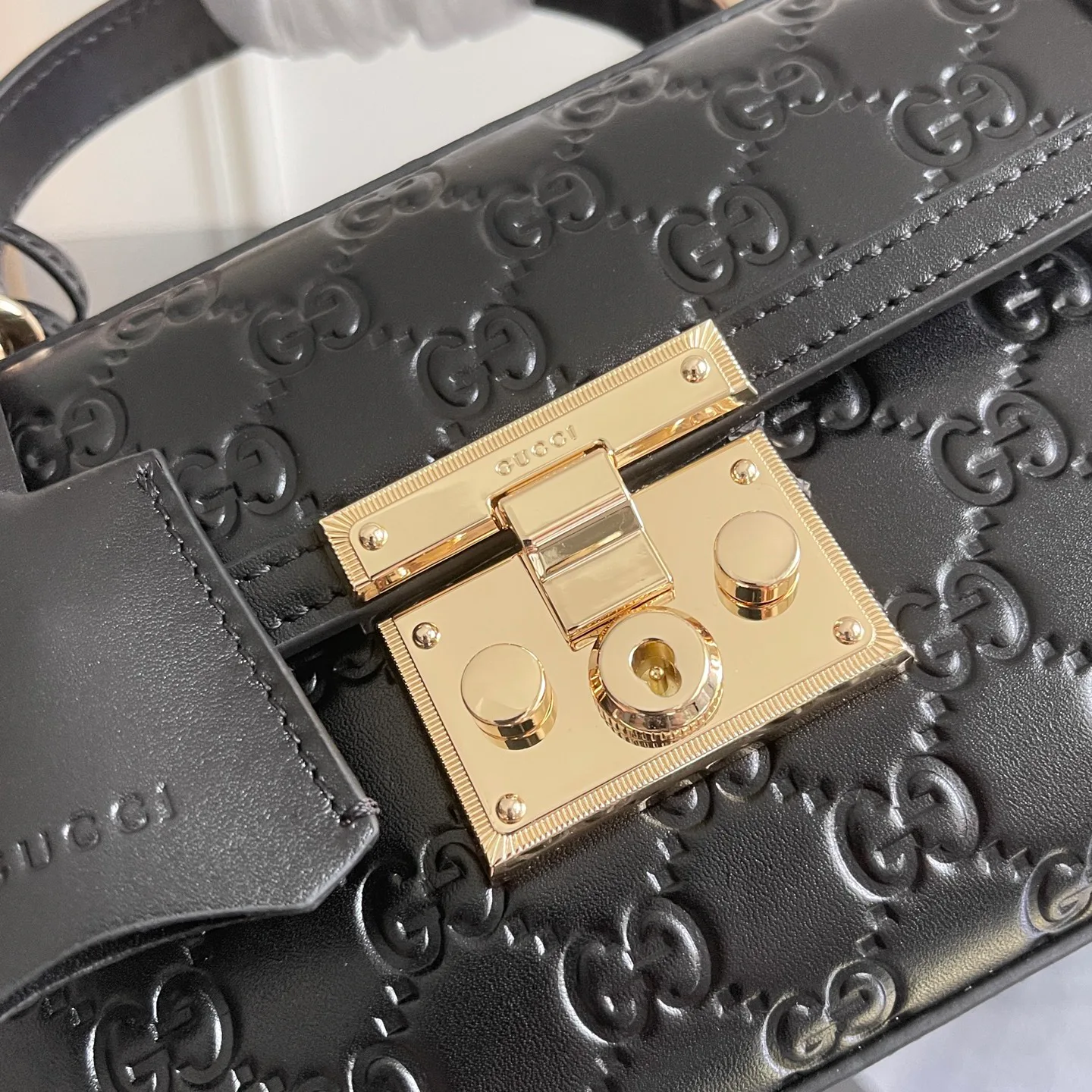 Классические Сумки Женские Gucci 13558875