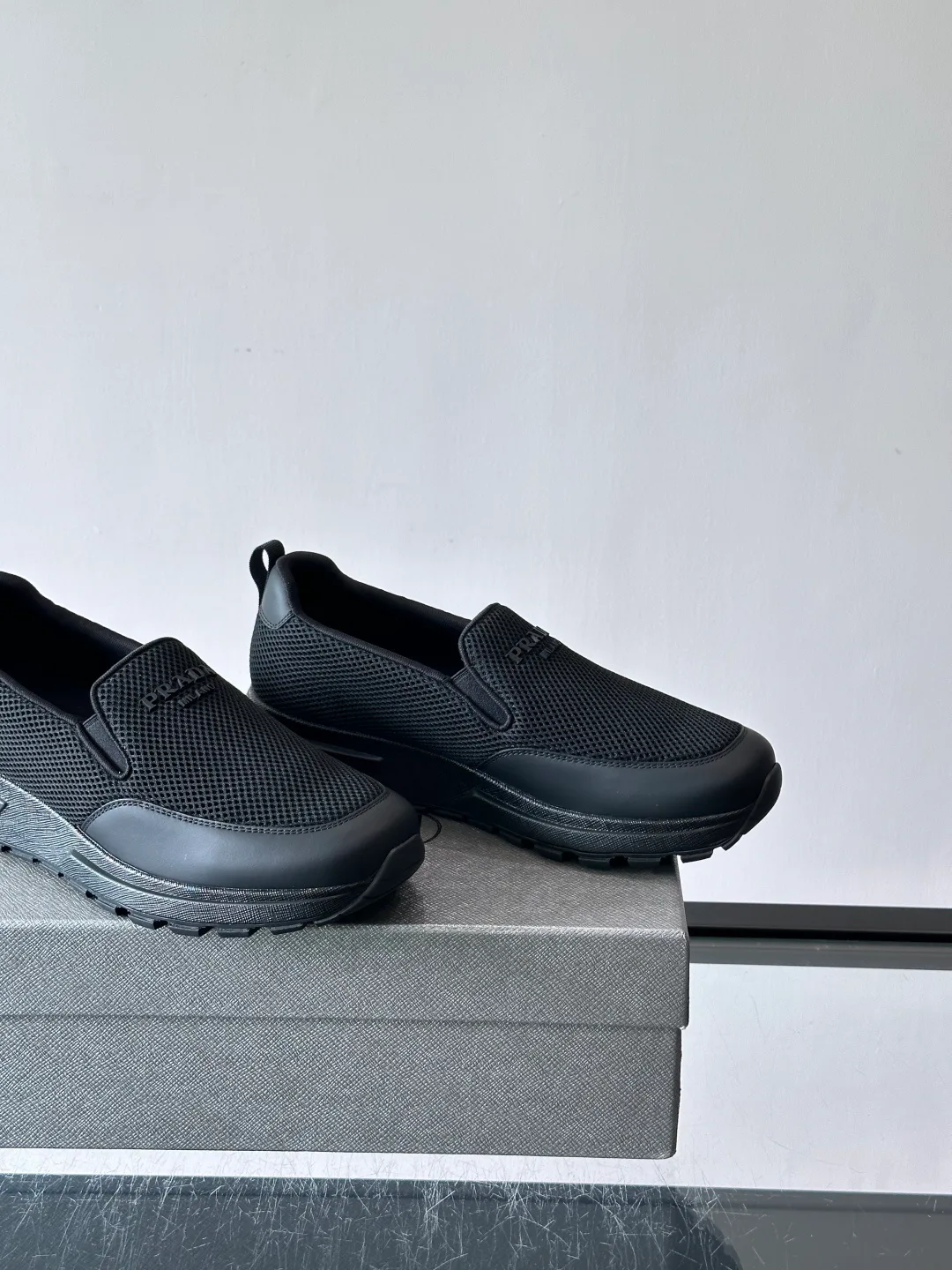 Кроссовки Мужские Prada 17349527