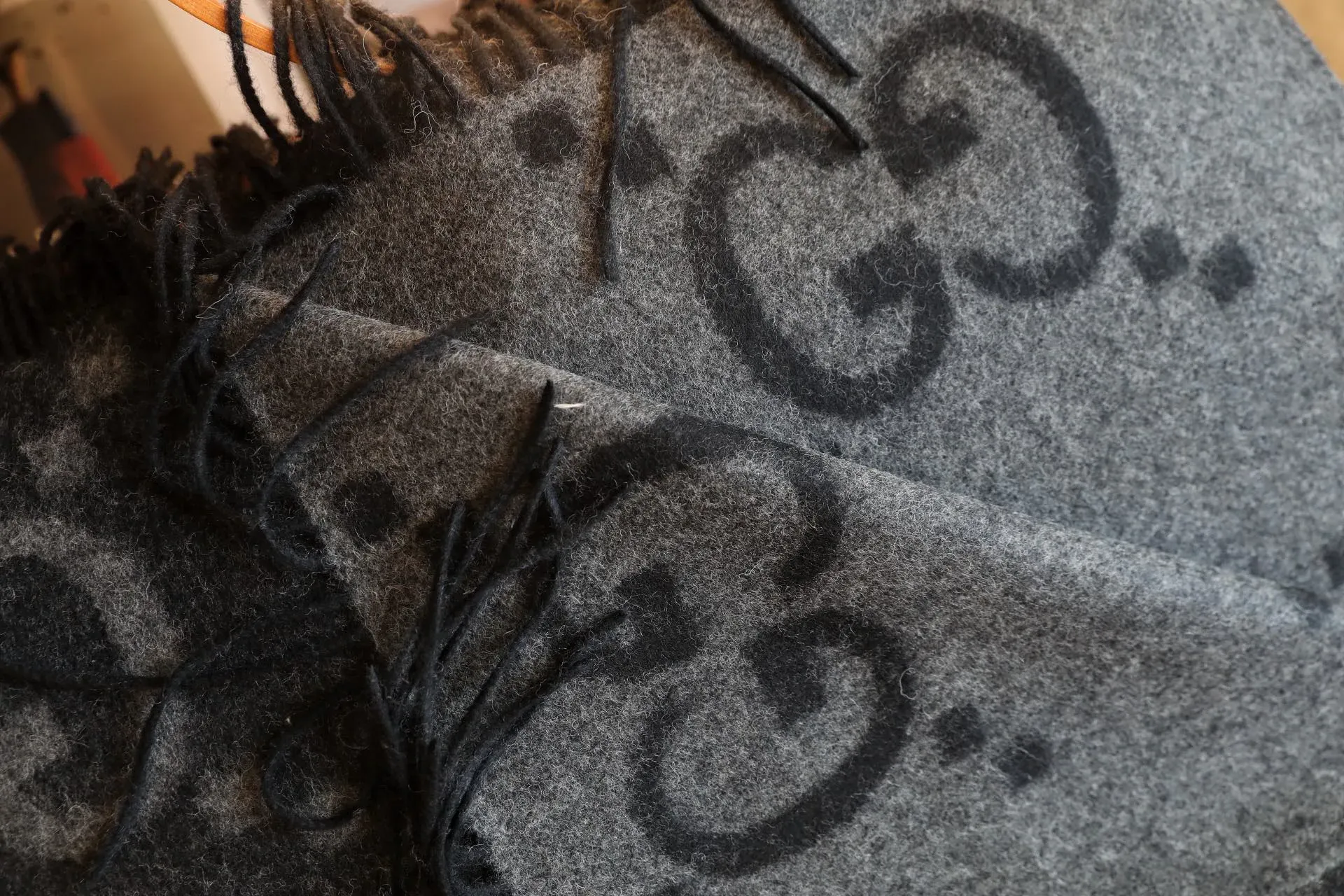 Шарфы Gucci 473255