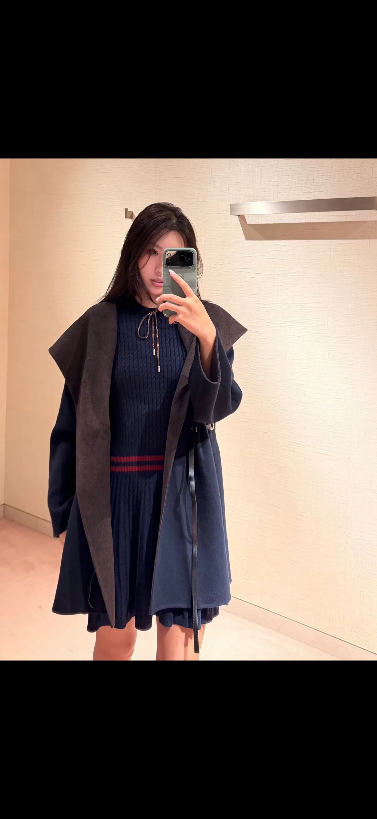 Пальто Женские Louis Vuitton 18873437