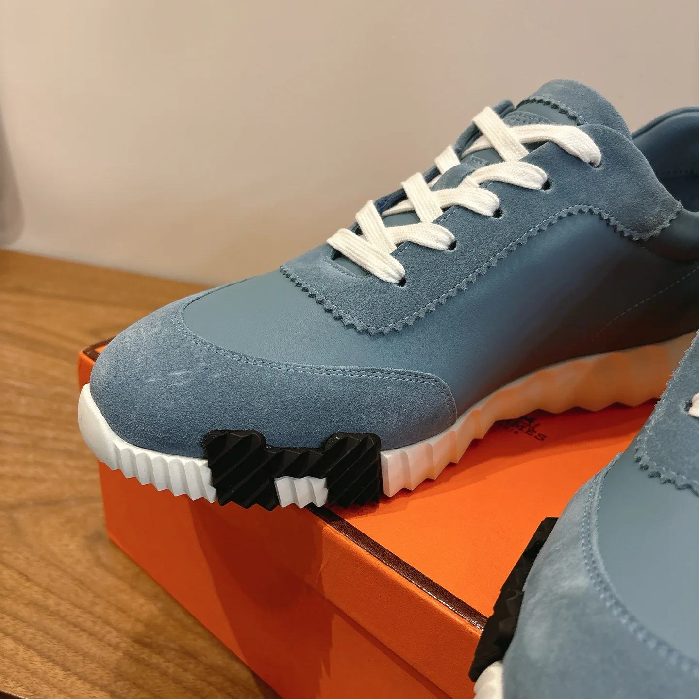 Кроссовки Женские Hermes 4214503