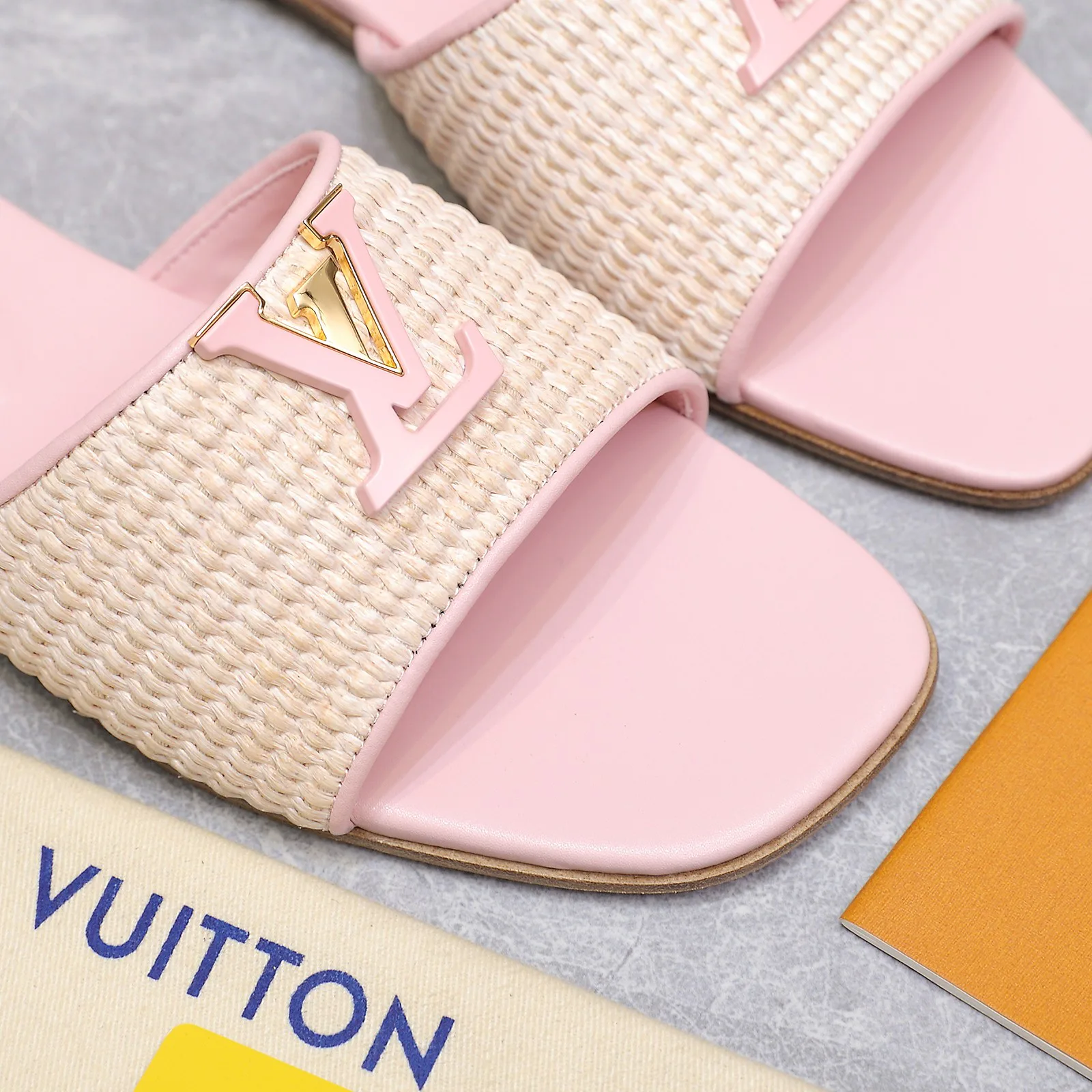 Шлепанцы Женские Louis Vuitton 491981