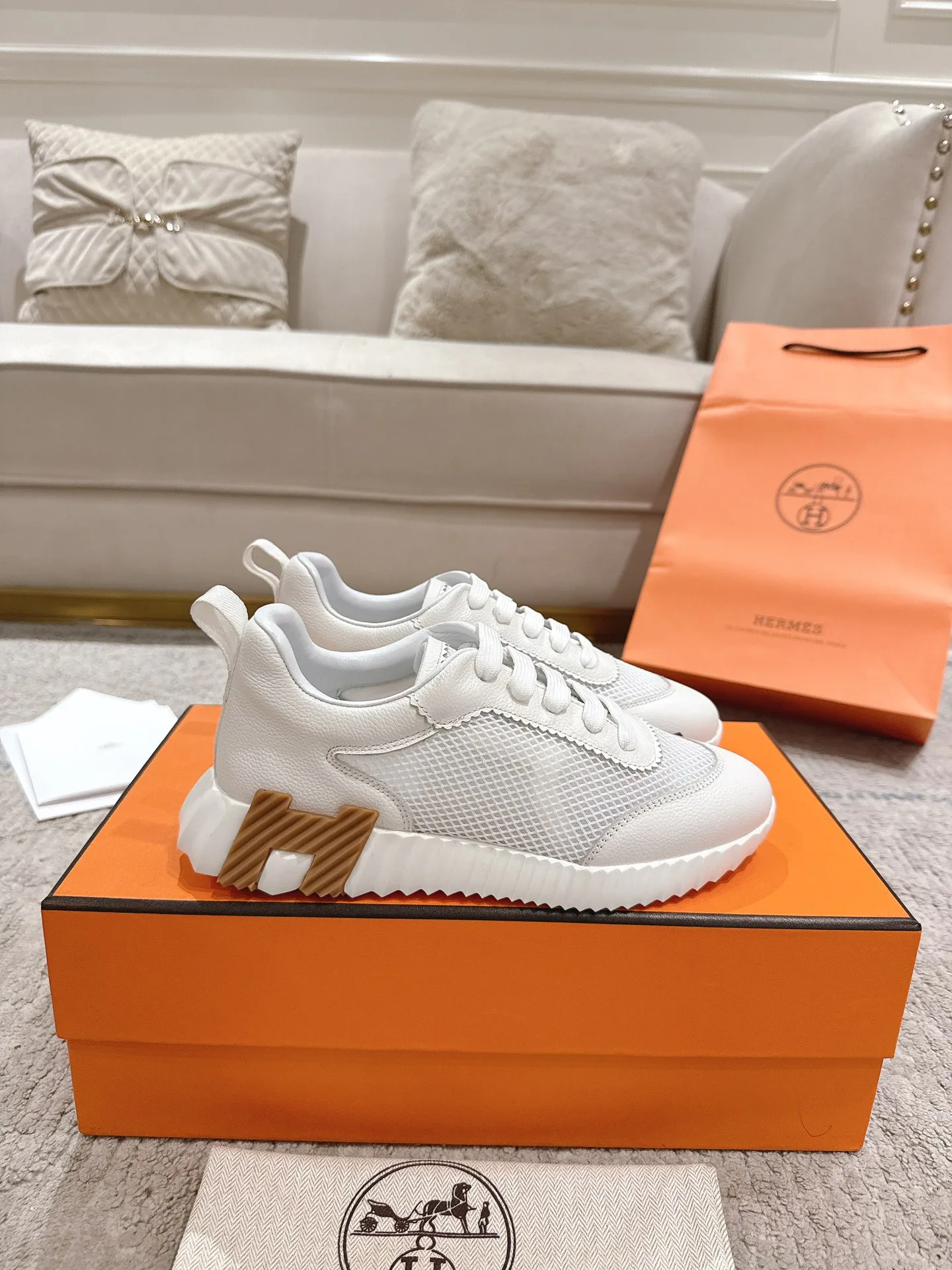 Кроссовки Женские Hermes 11738680