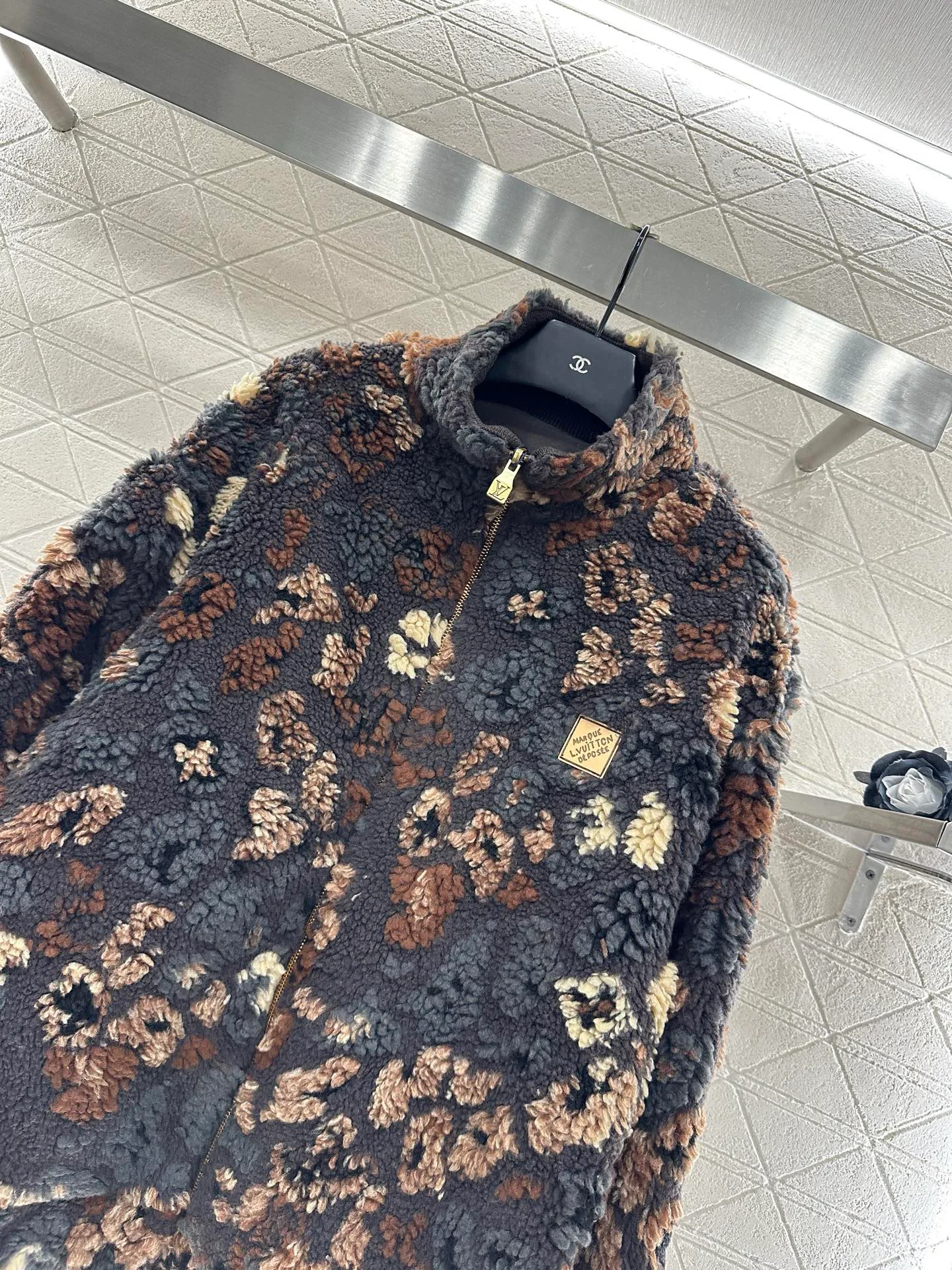 Куртки И Пуховики Женские Louis Vuitton 90761