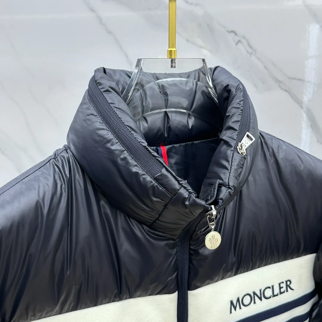 Куртки И Пуховики Мужские Moncler 2237416