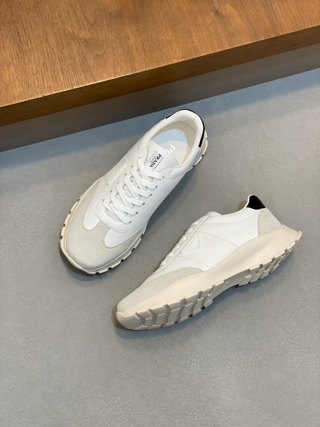 Кроссовки Мужские Prada 19710877