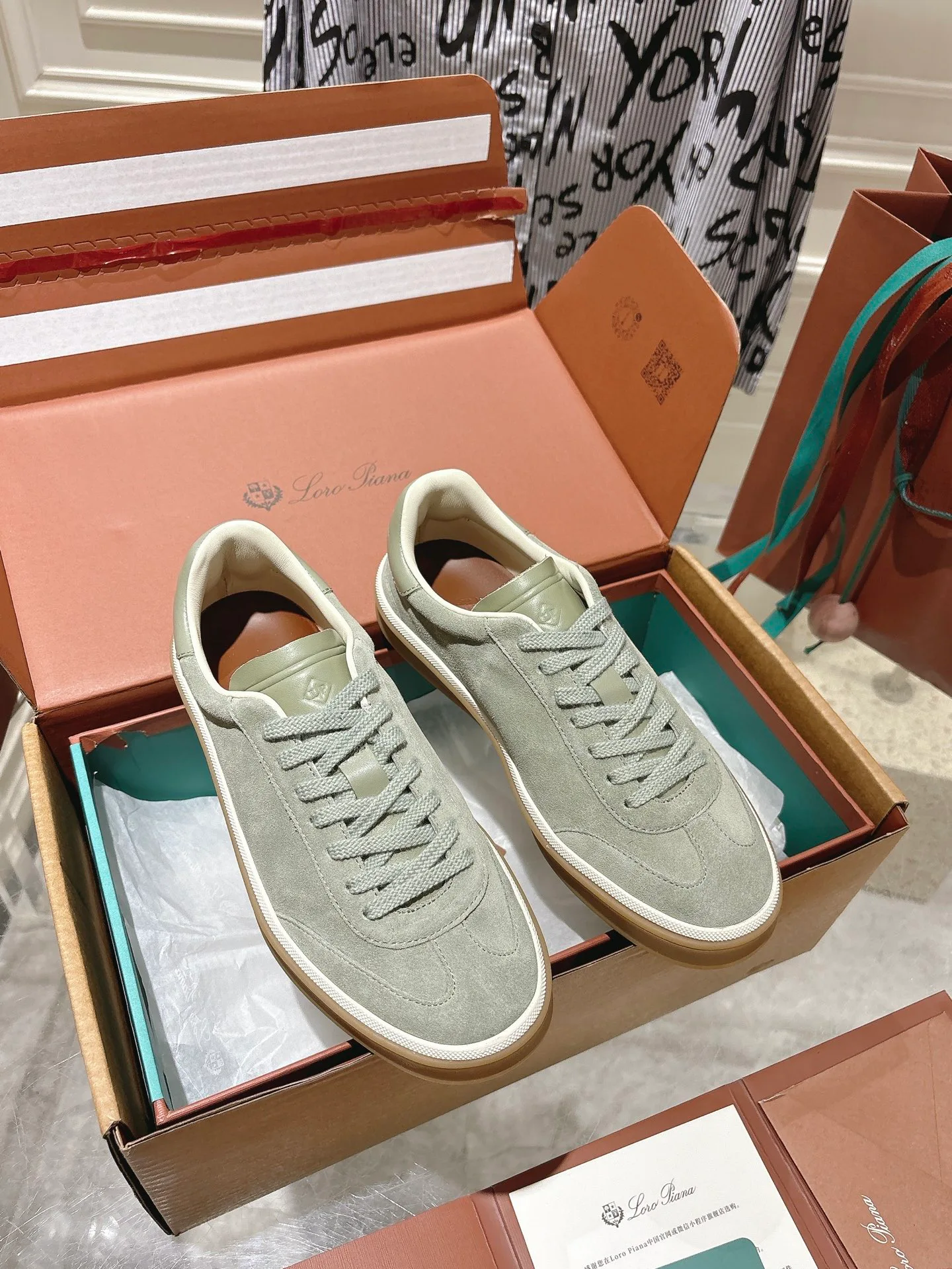 Кроссовки Женские Loro Piana 979499