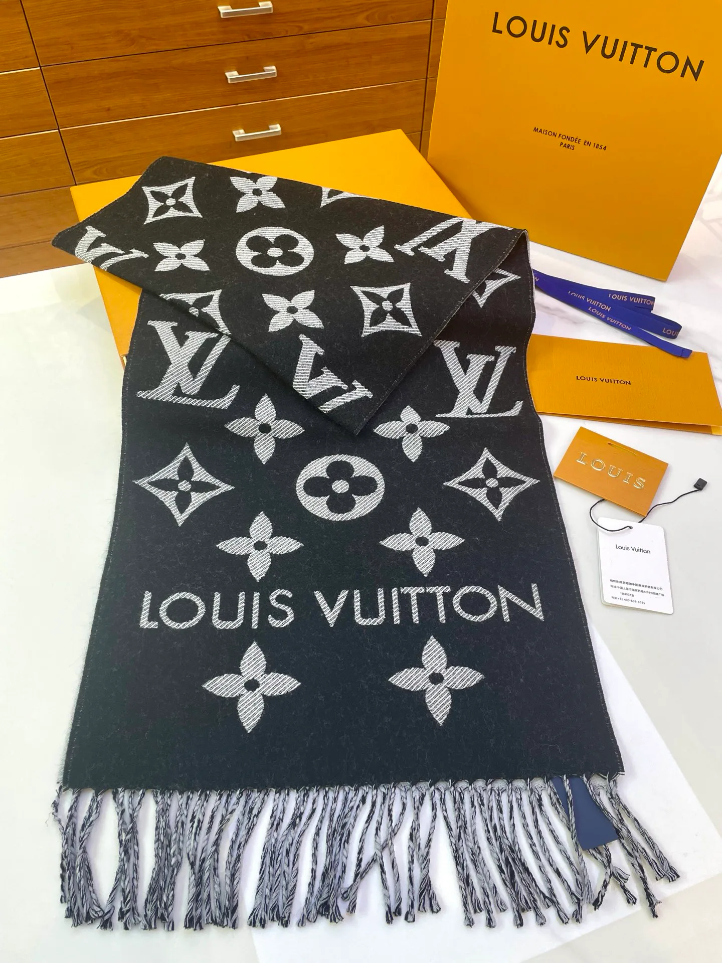 Шарфы Louis Vuitton 266560