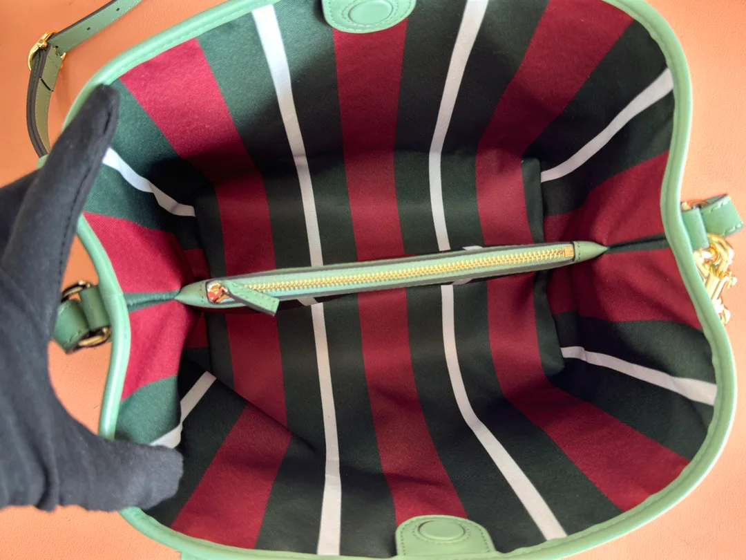 Классические Сумки Женские Gucci 11394908