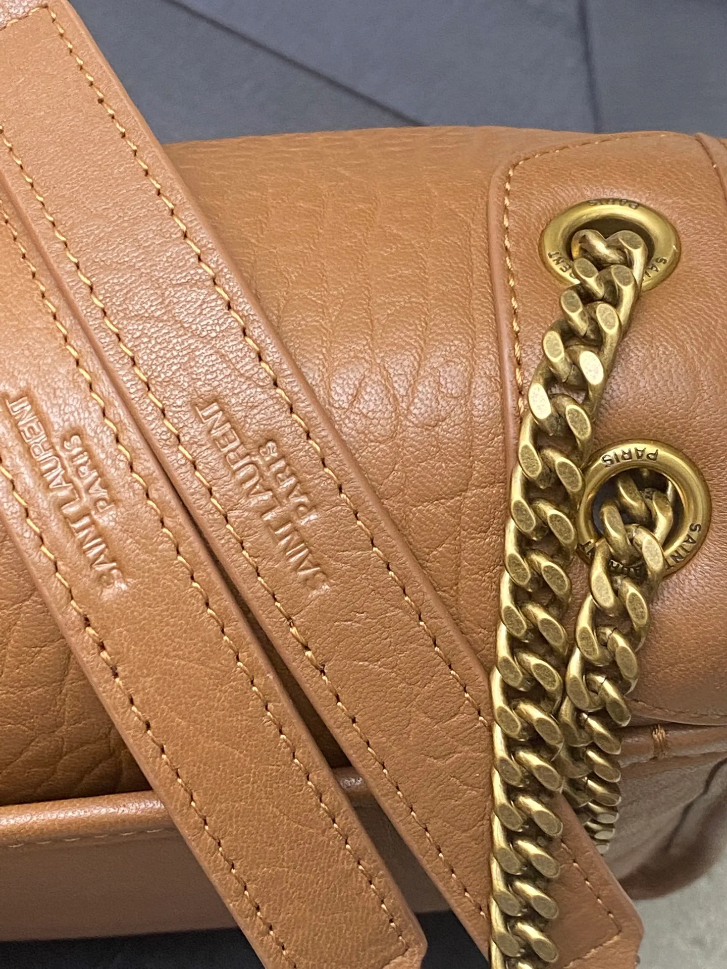 Классические Сумки Женские Saint Laurent 13435185