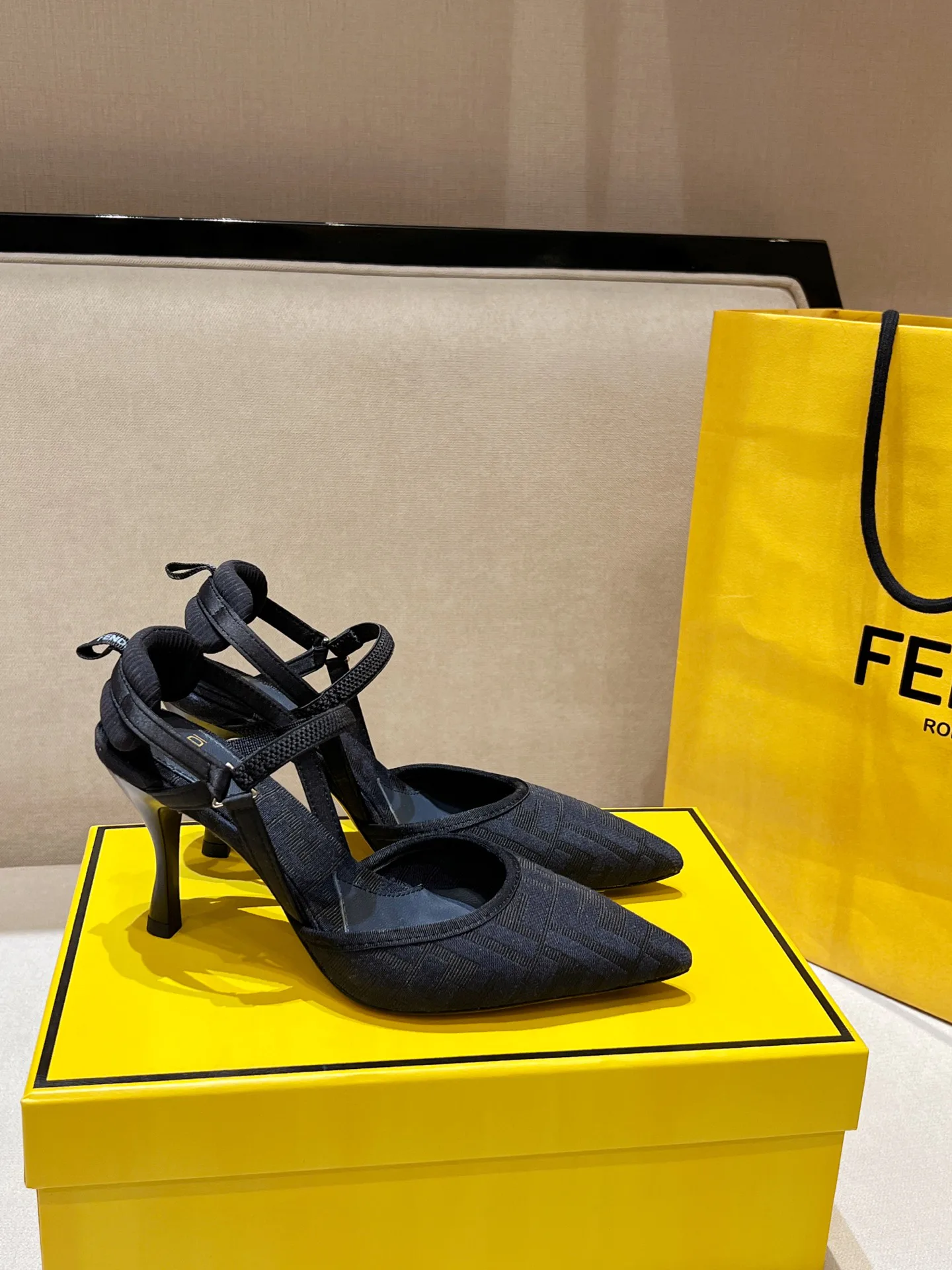 Туфли Женские Fendi 11209738