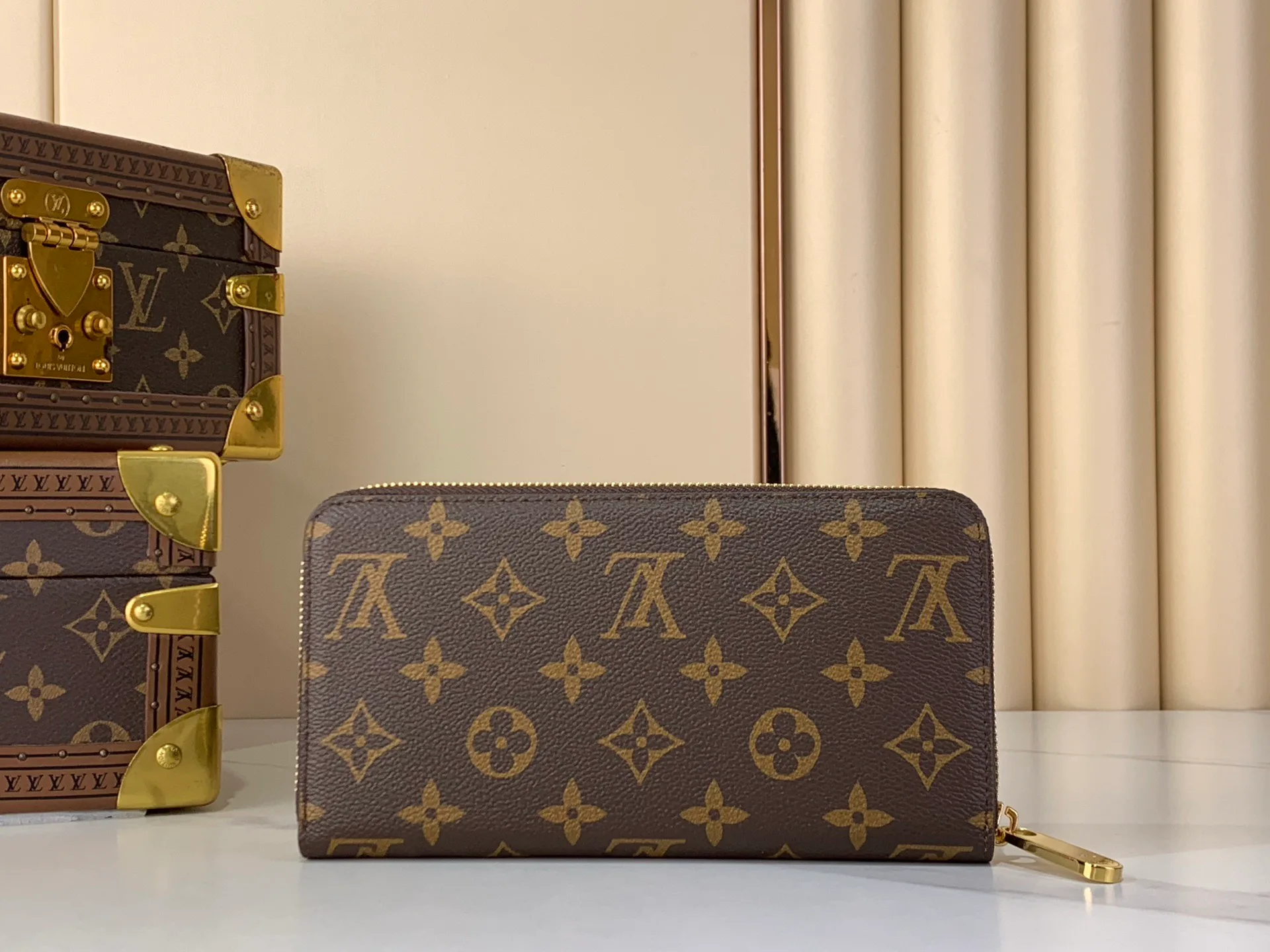 Клатчи Женские Louis Vuitton 13582756
