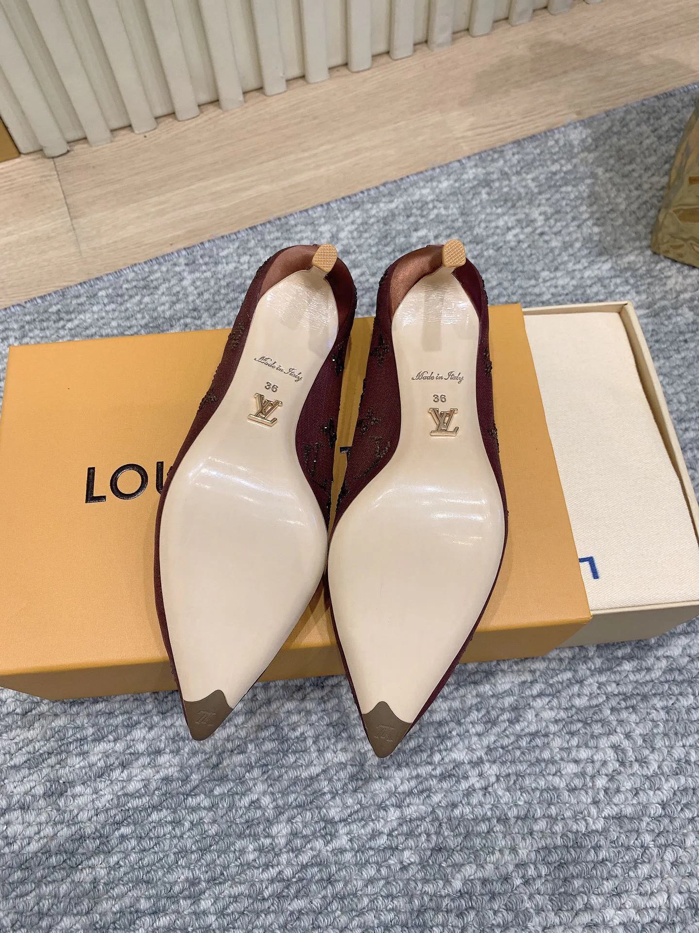 Туфли Женские Louis Vuitton 1834381