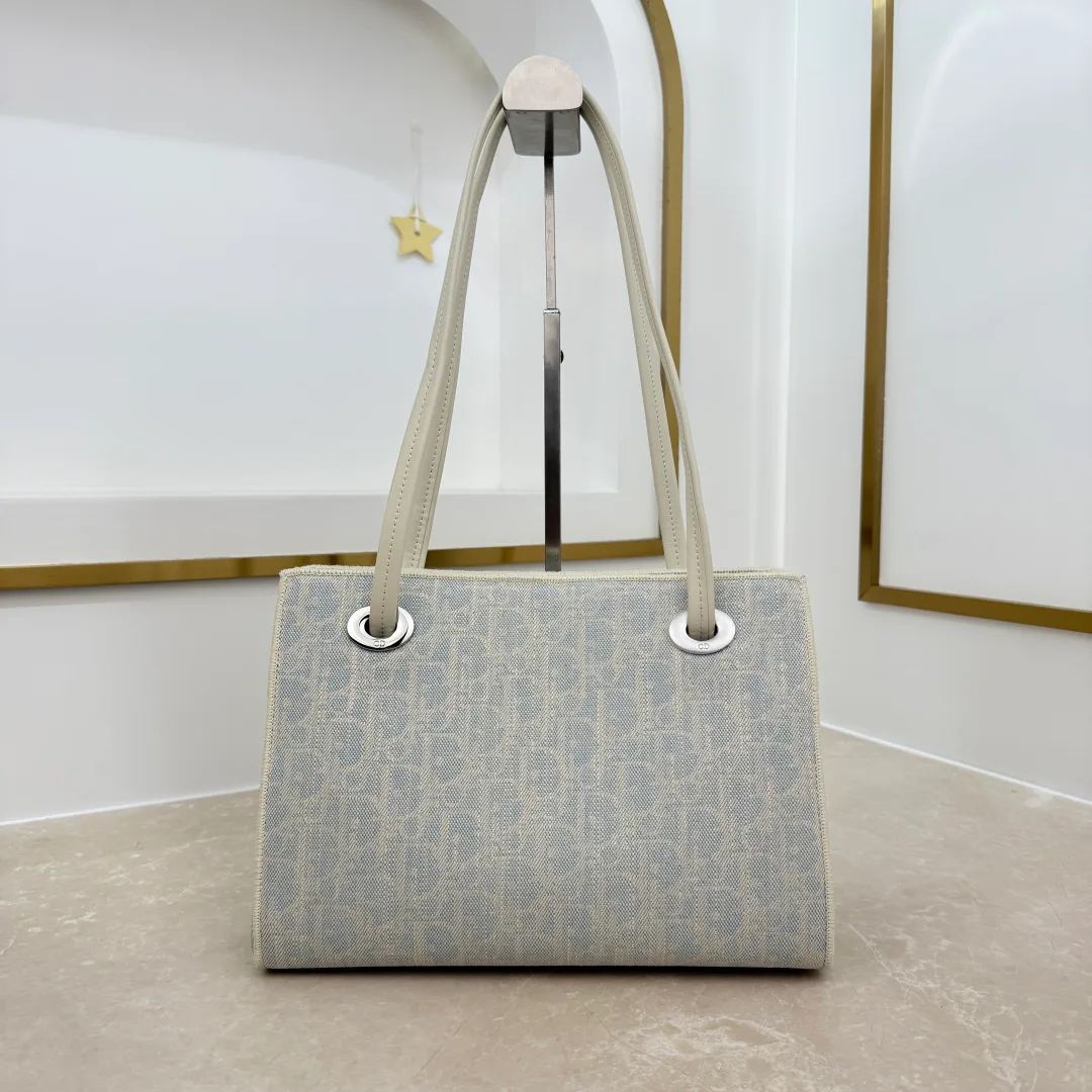 Классические Сумки Женские Christian Dior 18187809