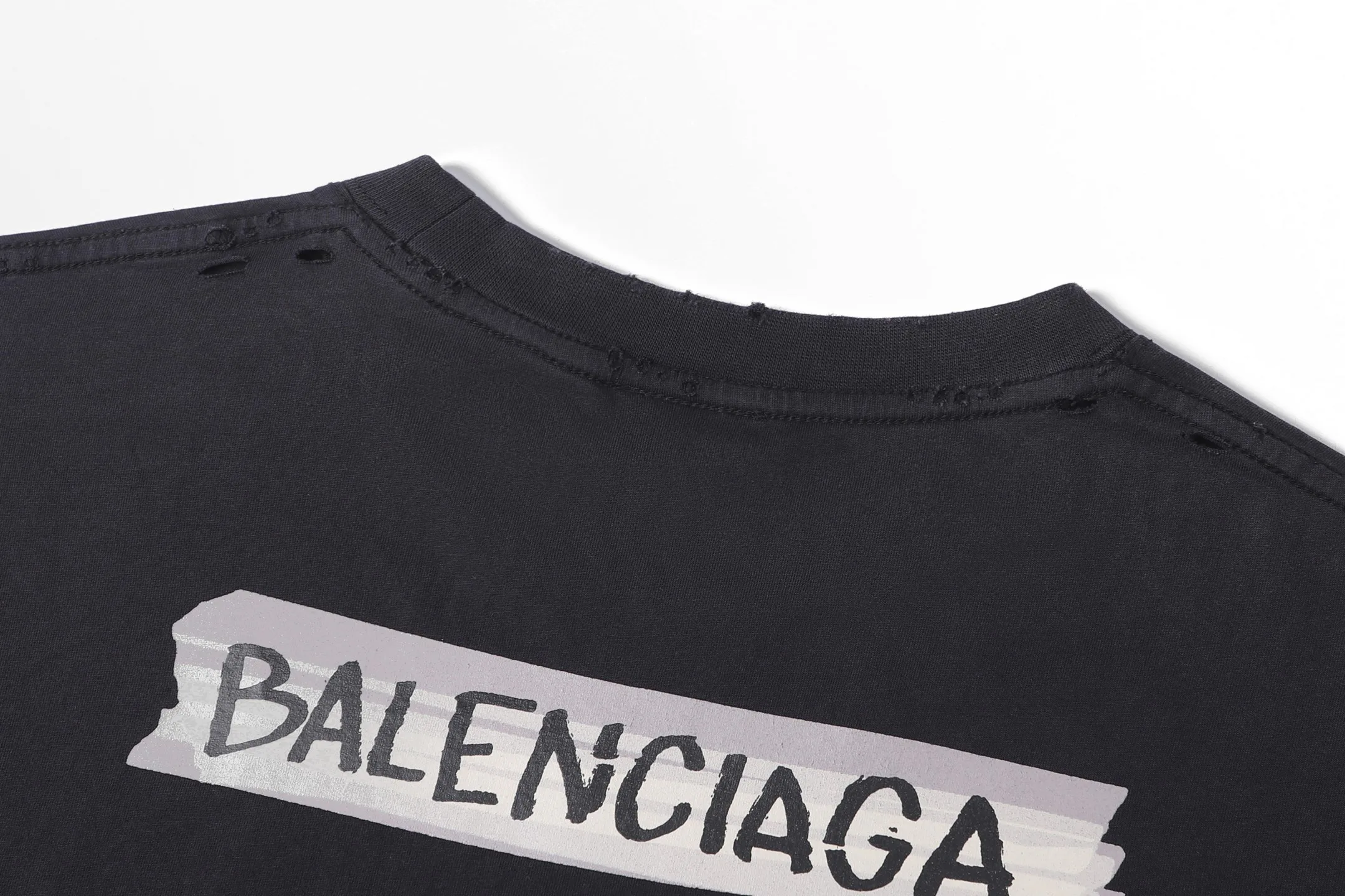 Футболки Женские Balenciaga 11427544