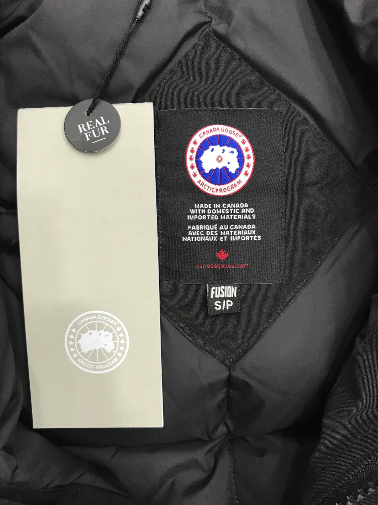 Куртки И Пуховики Женские Canada Goose 6556258