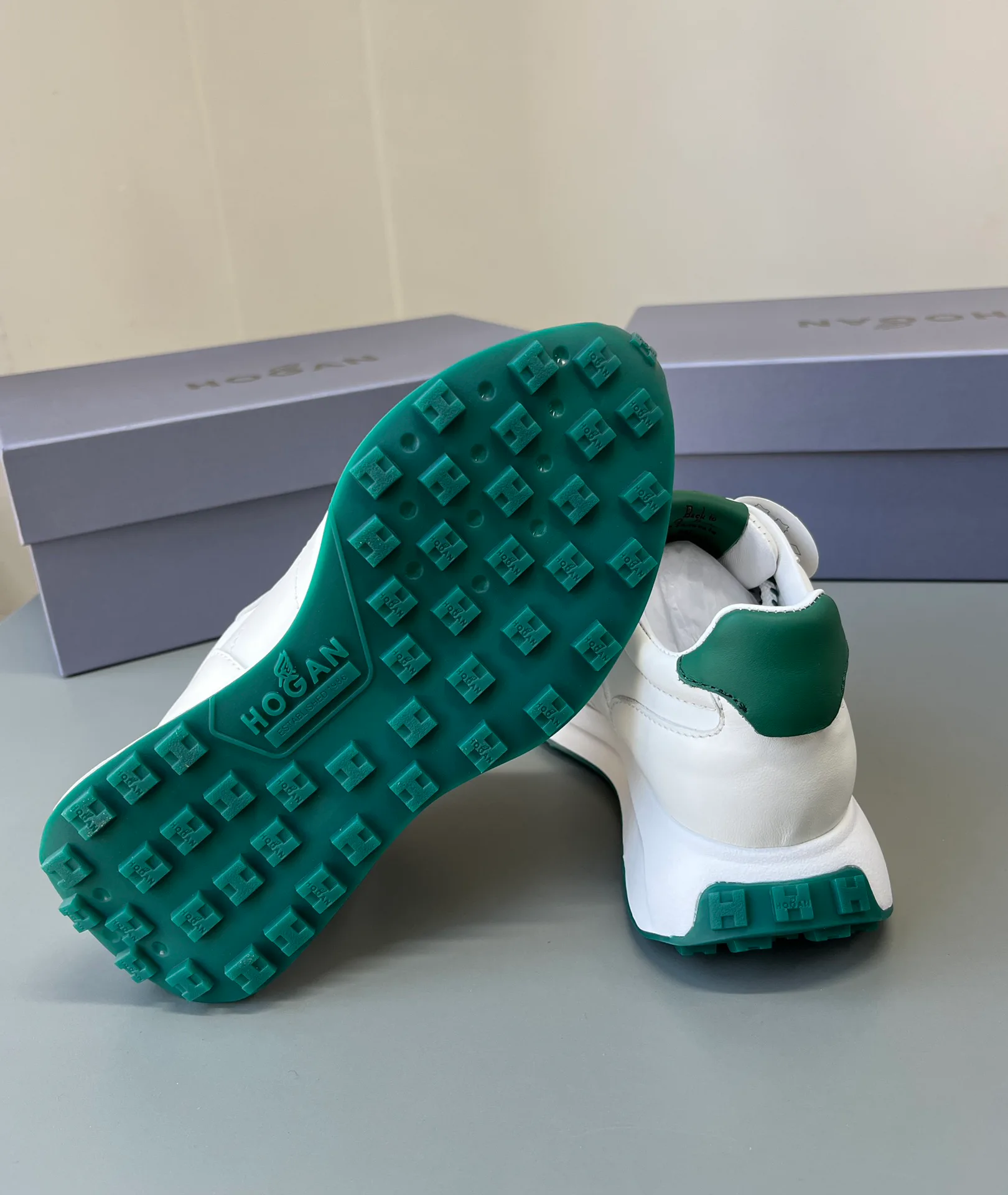 Кроссовки Женские Hogan 730257