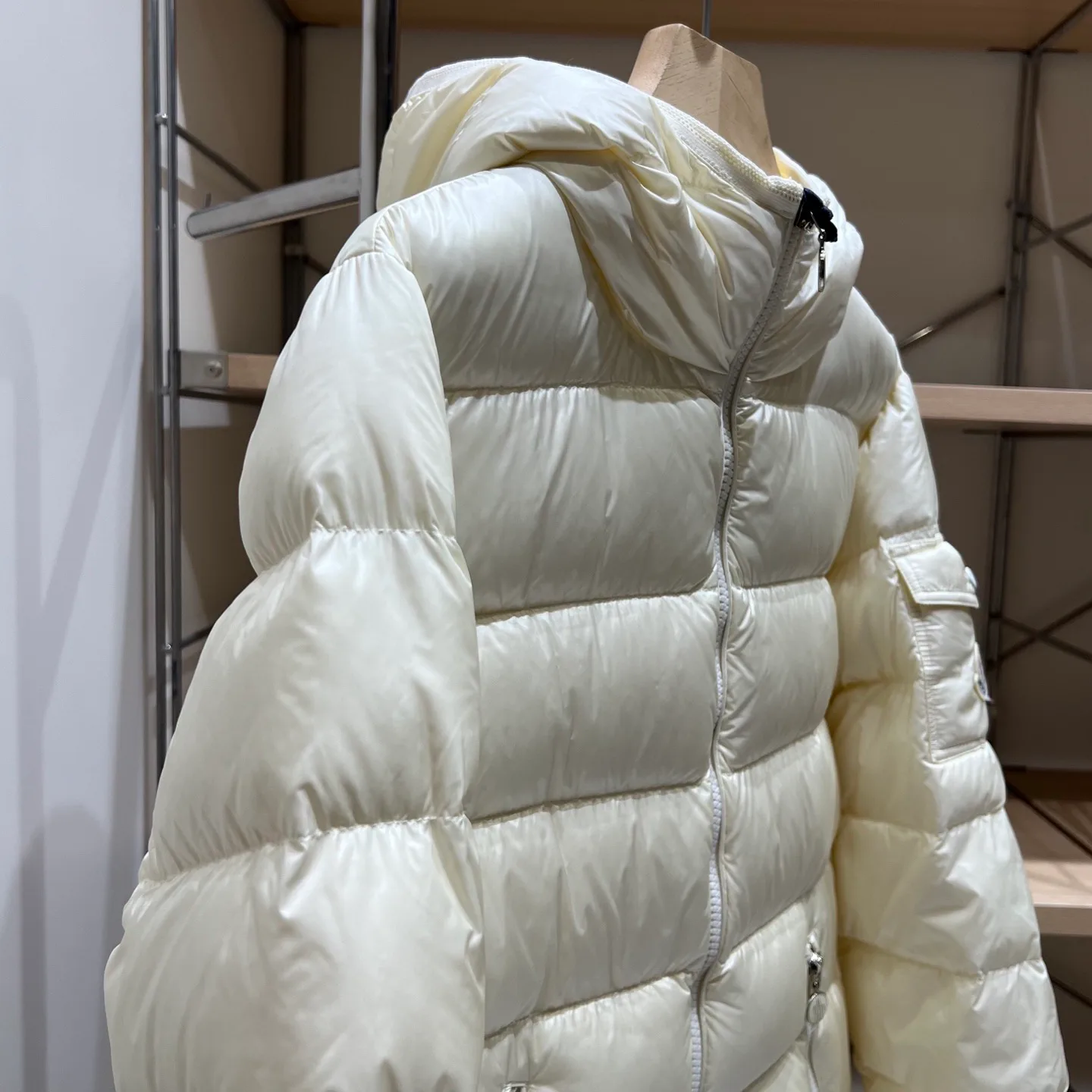 Куртки И Пуховики Женские Moncler 18043628