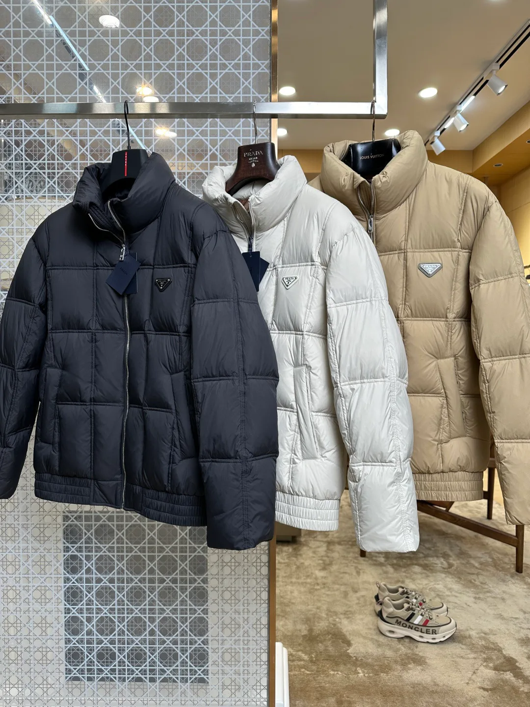 Куртки И Пуховики Мужские Prada 18209787