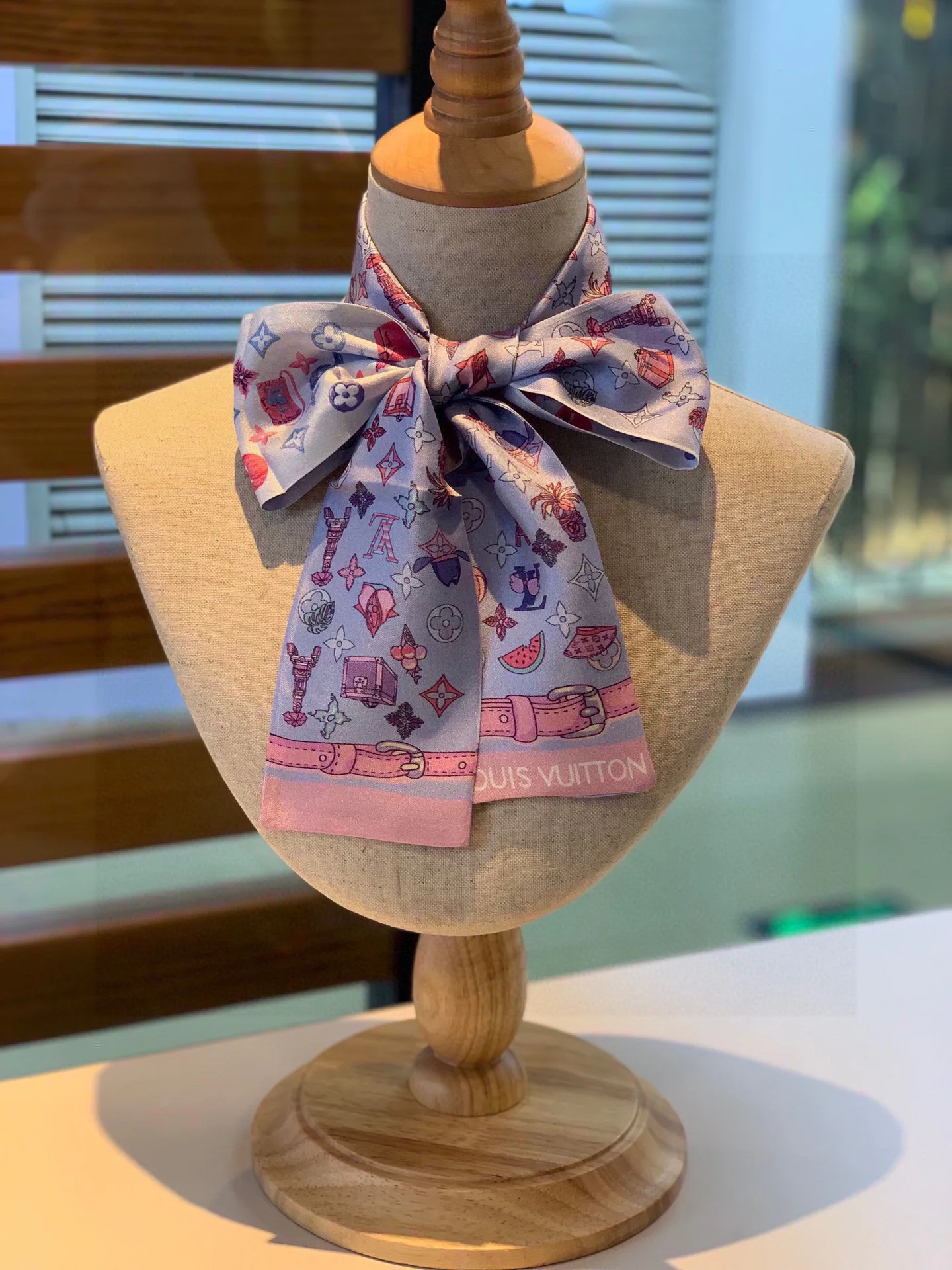 Платки Louis Vuitton 11882968