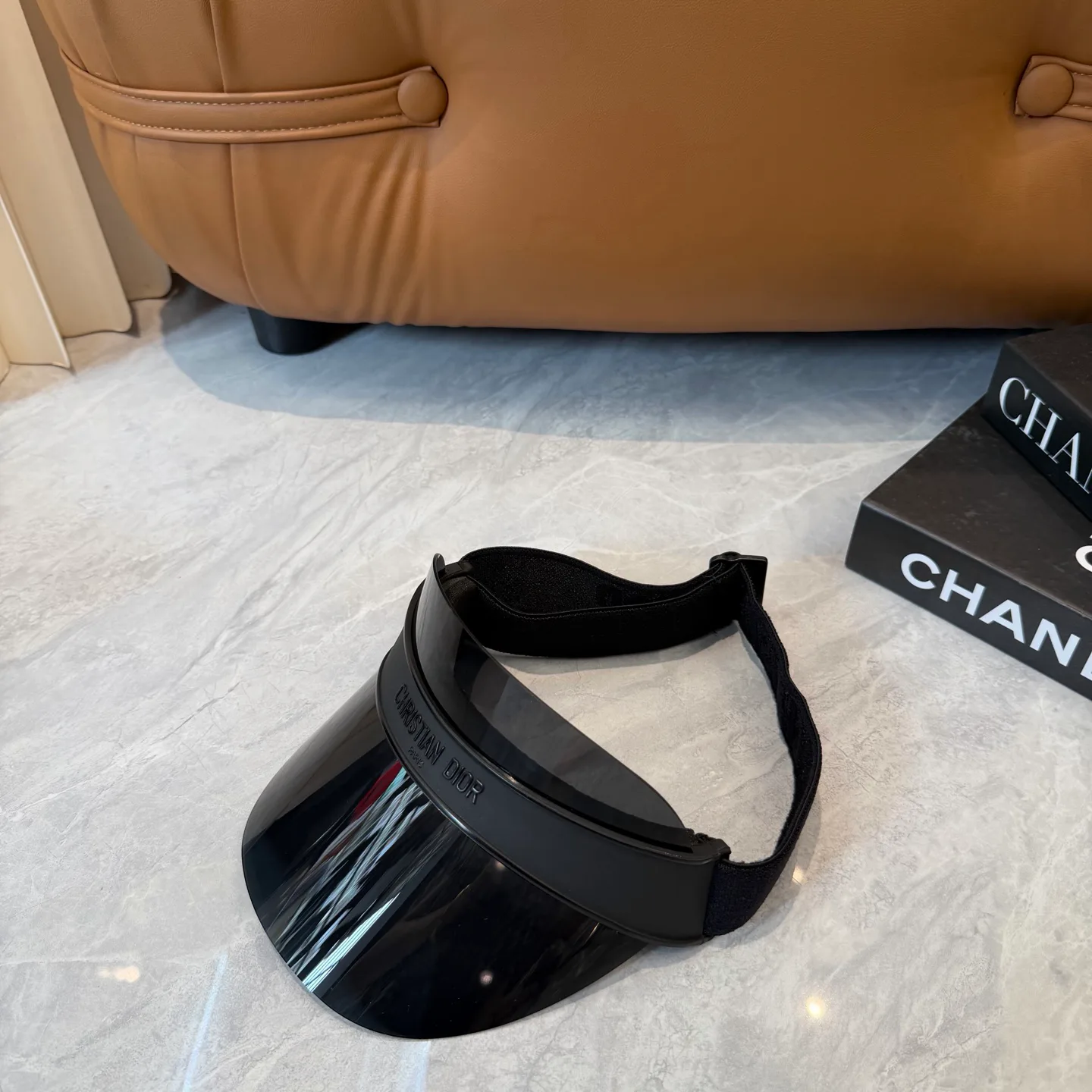 Головные Уборы Christian Dior 13294396