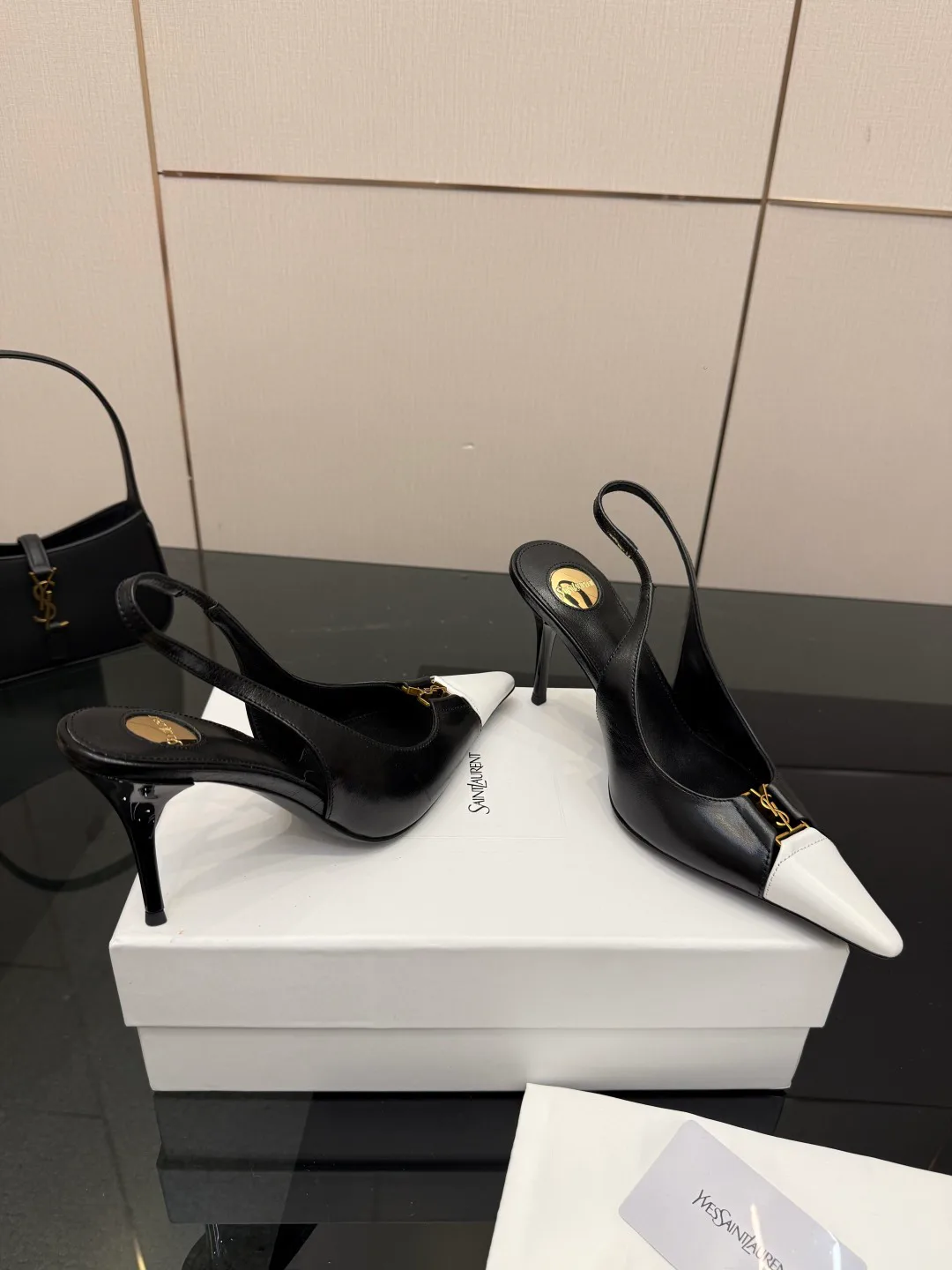 Босоножки Женские Saint Laurent 11409921