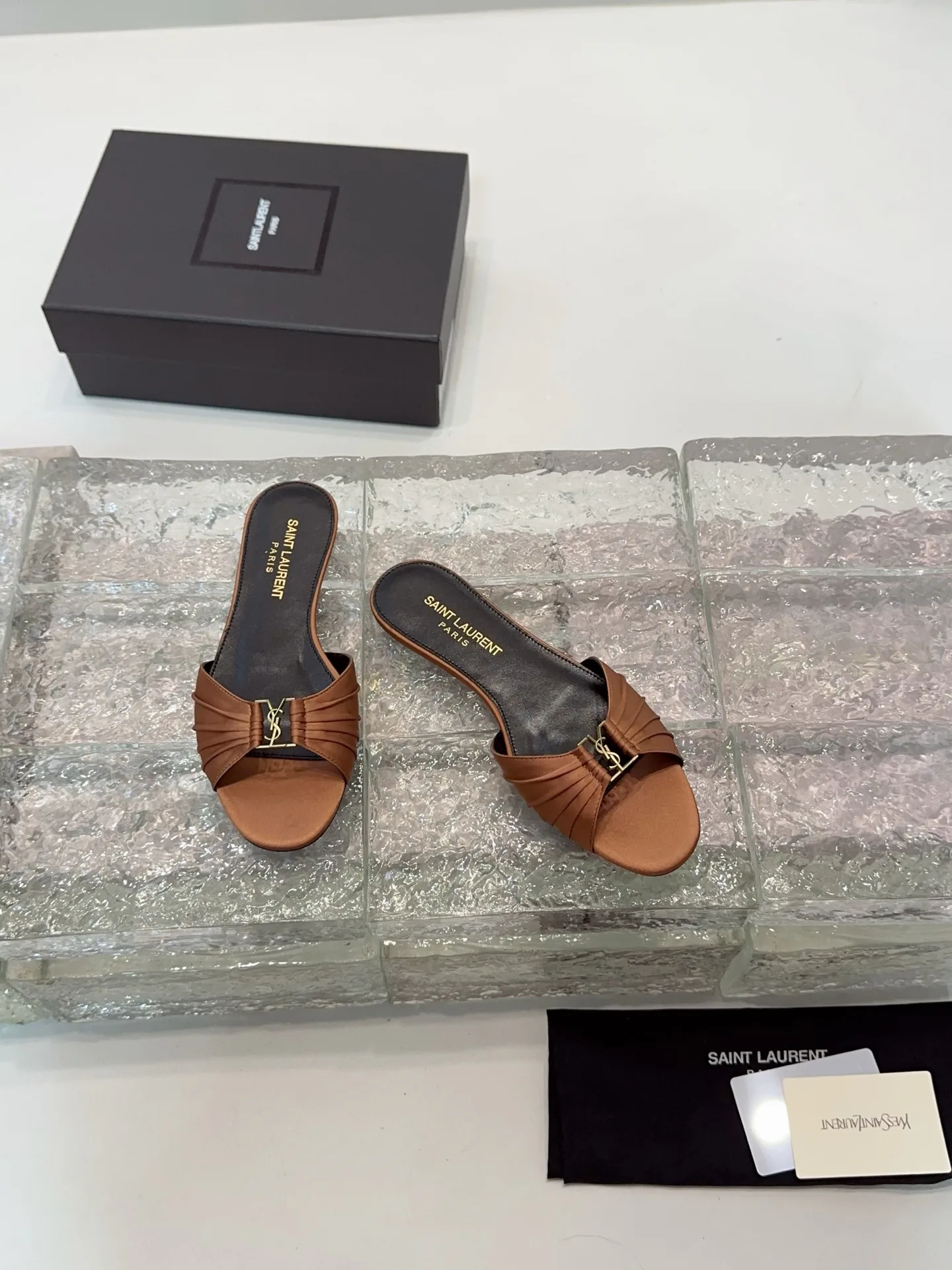 Босоножки Женские Saint Laurent 13339117