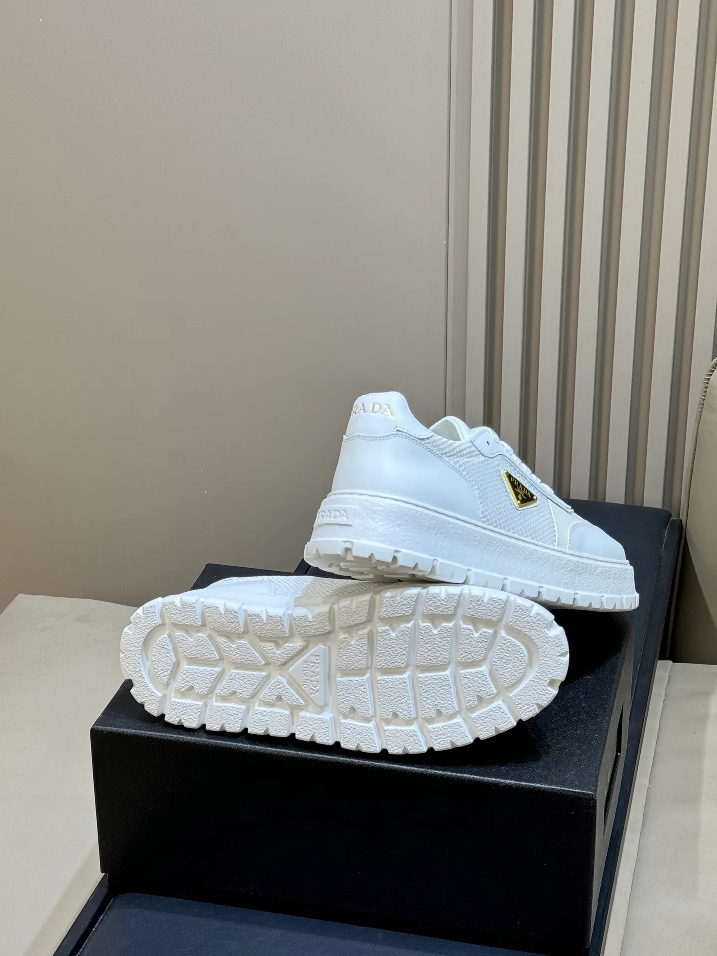 Кроссовки Мужские Prada 17915325