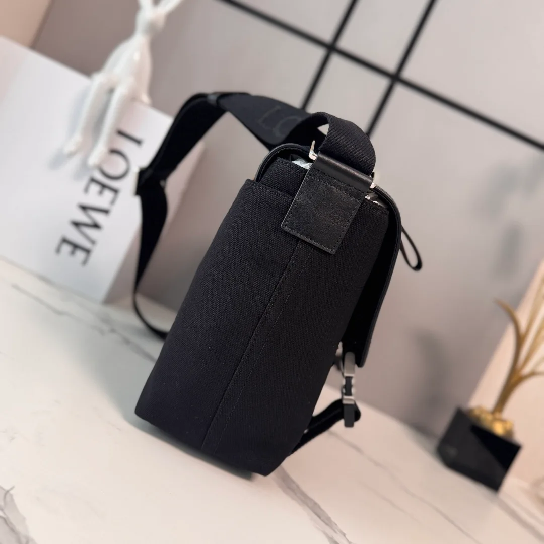 Сумки На Ремне Женские Loewe 11699858