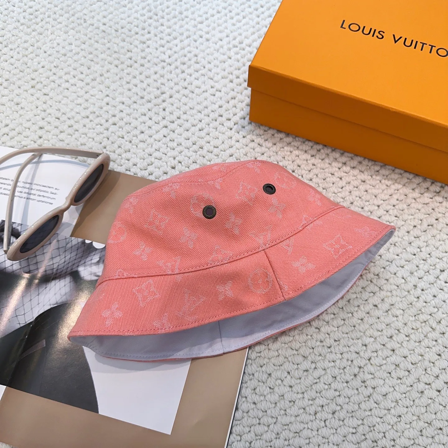 Головные Уборы Louis Vuitton 13294353