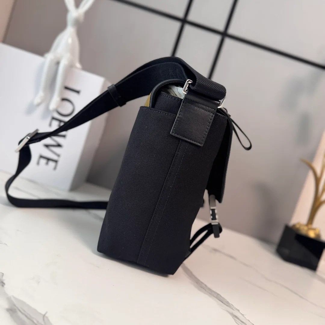 Сумки На Ремне Женские Loewe 11699859