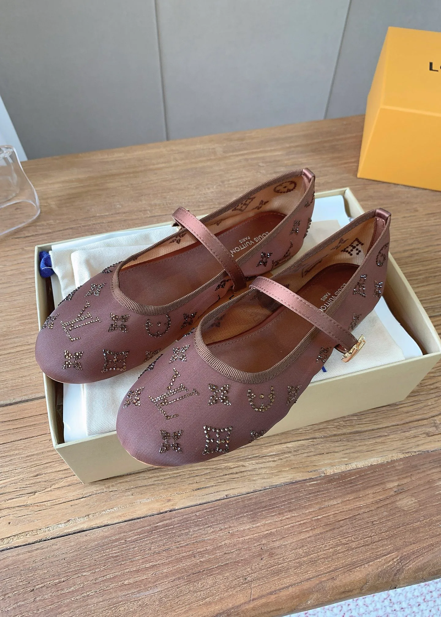 Балетки Женские Louis Vuitton 18365401