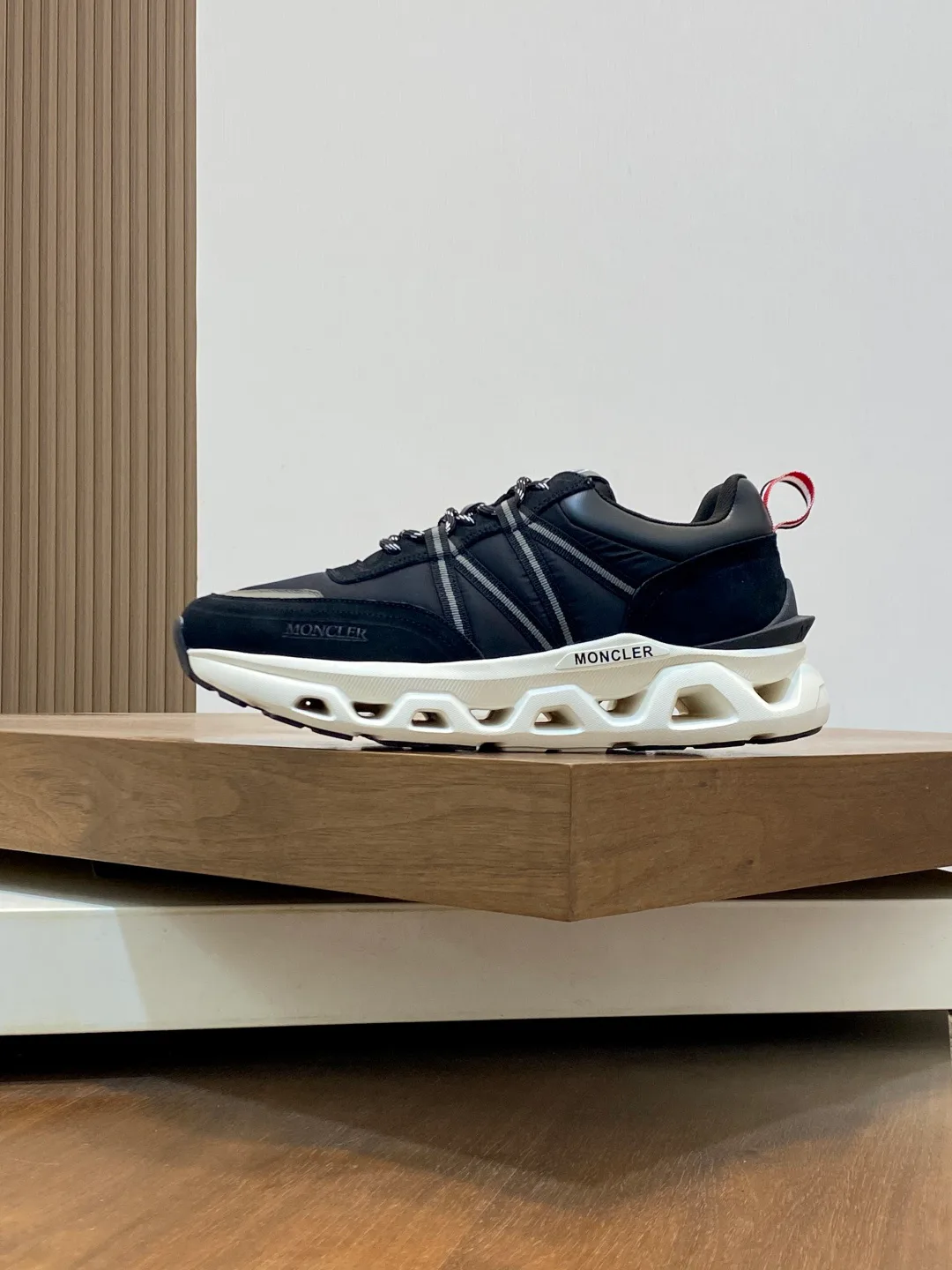 Кроссовки Мужские Moncler 11250175