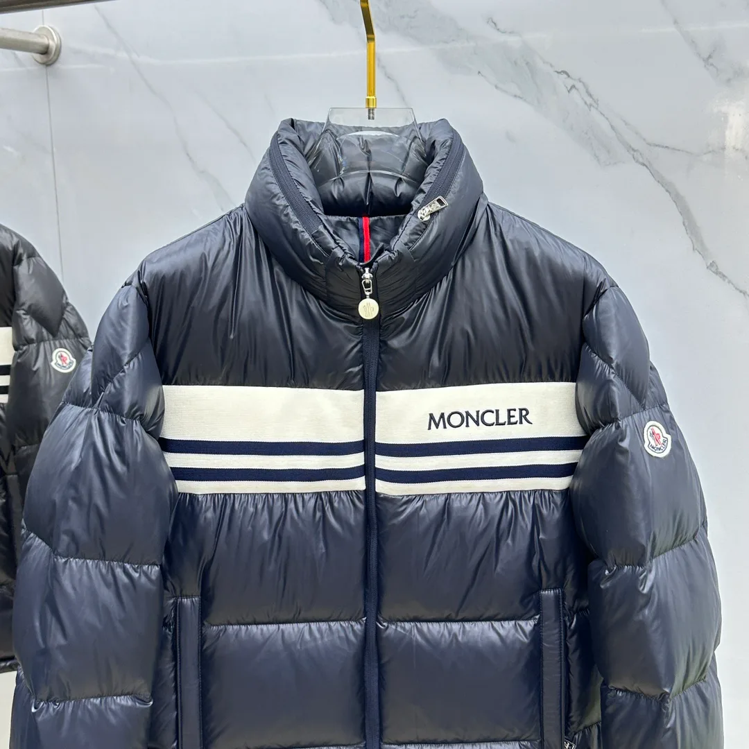 Куртки И Пуховики Мужские Moncler 2237416