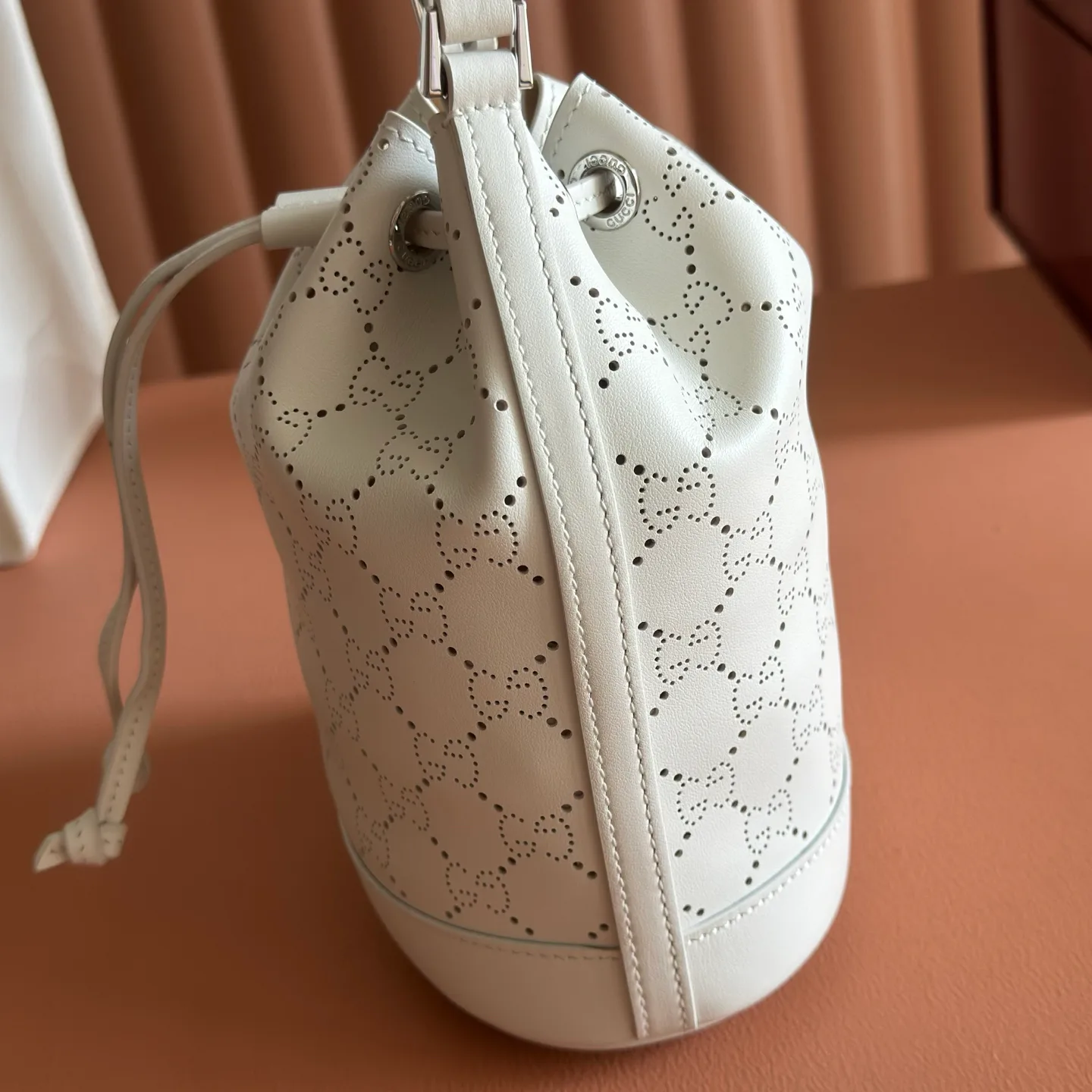 Классические Сумки Женские Gucci 18148084