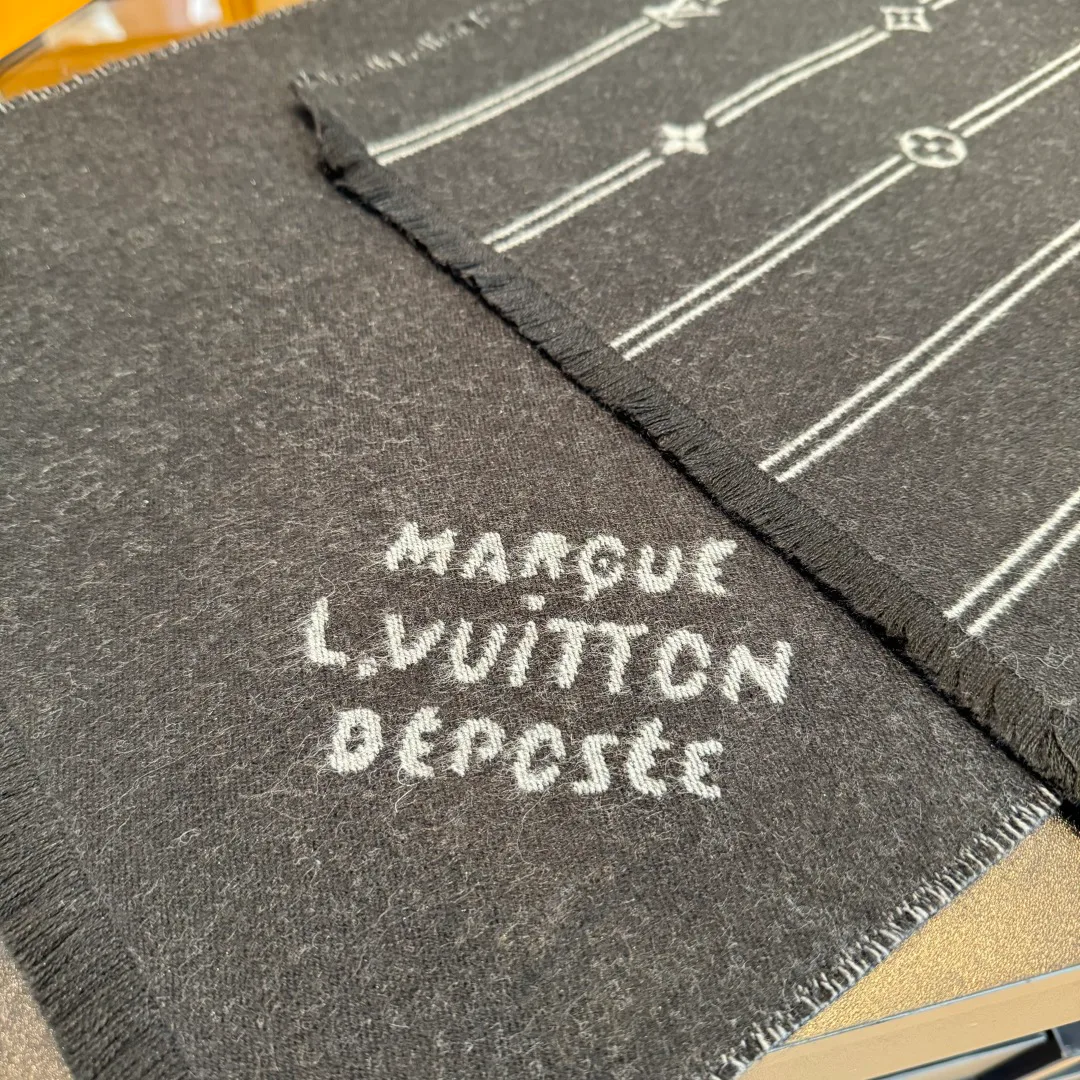 Шарфы Louis Vuitton 1420248