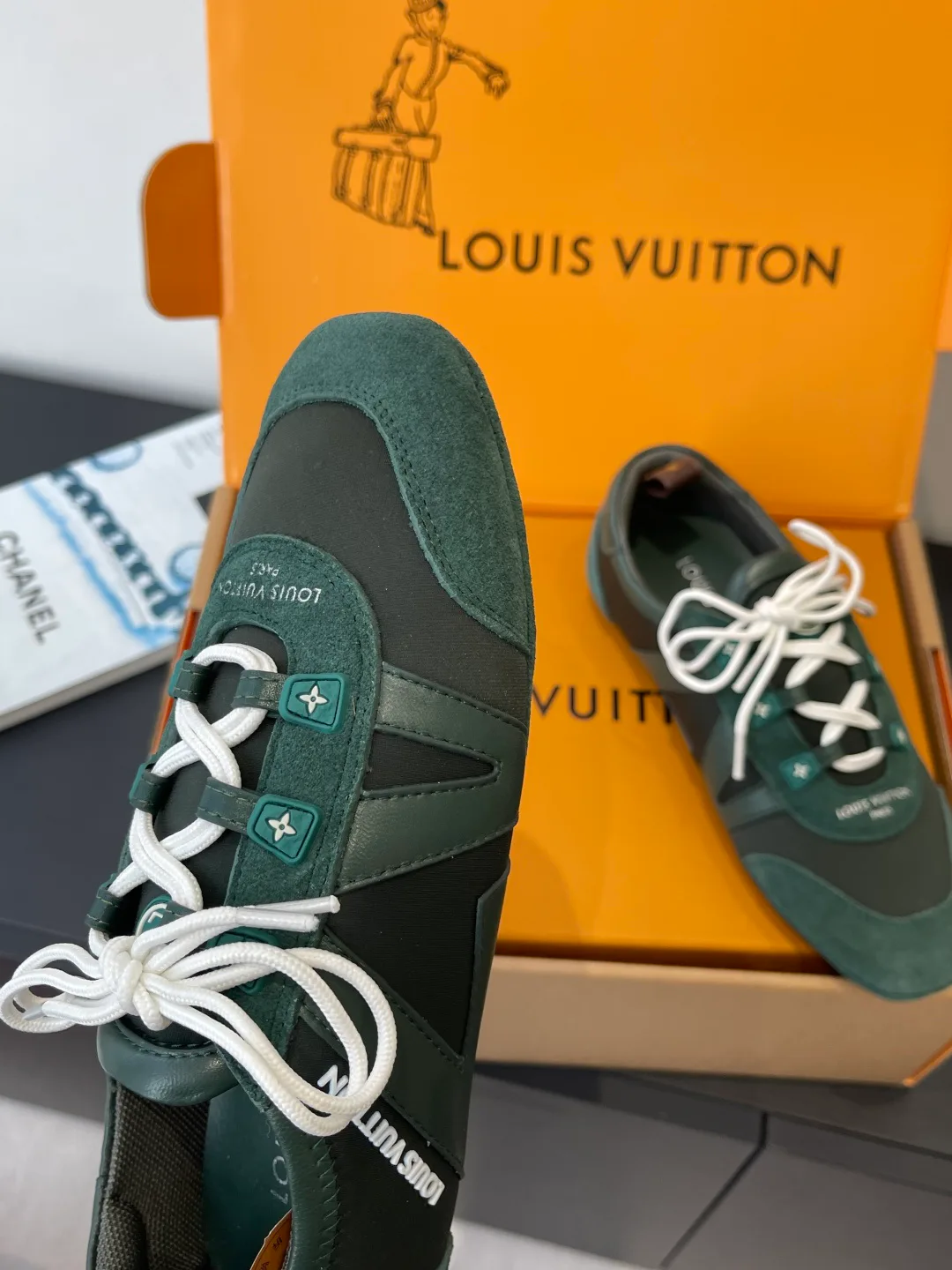 Кроссовки Женские Louis Vuitton 1595080