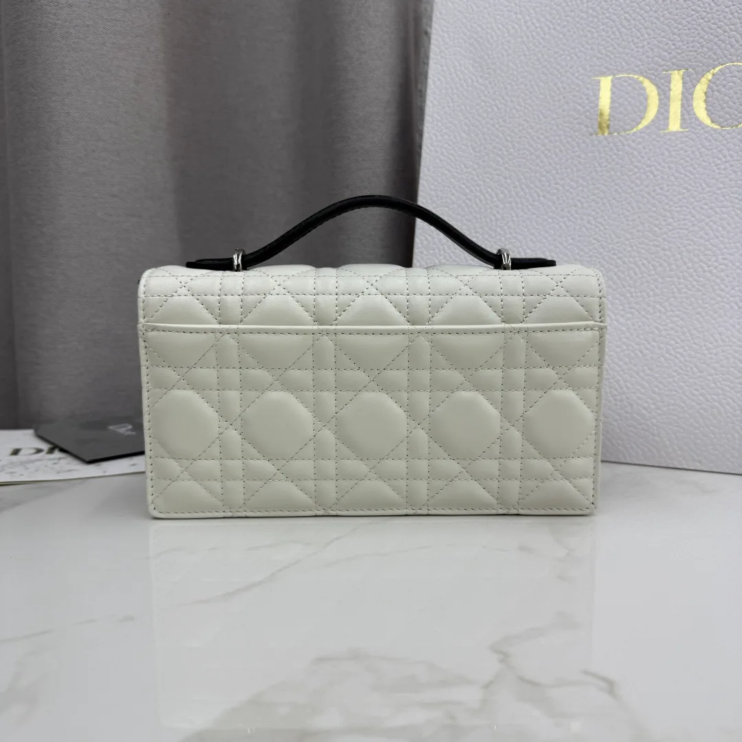 Классические Сумки Женские Christian Dior 12594779